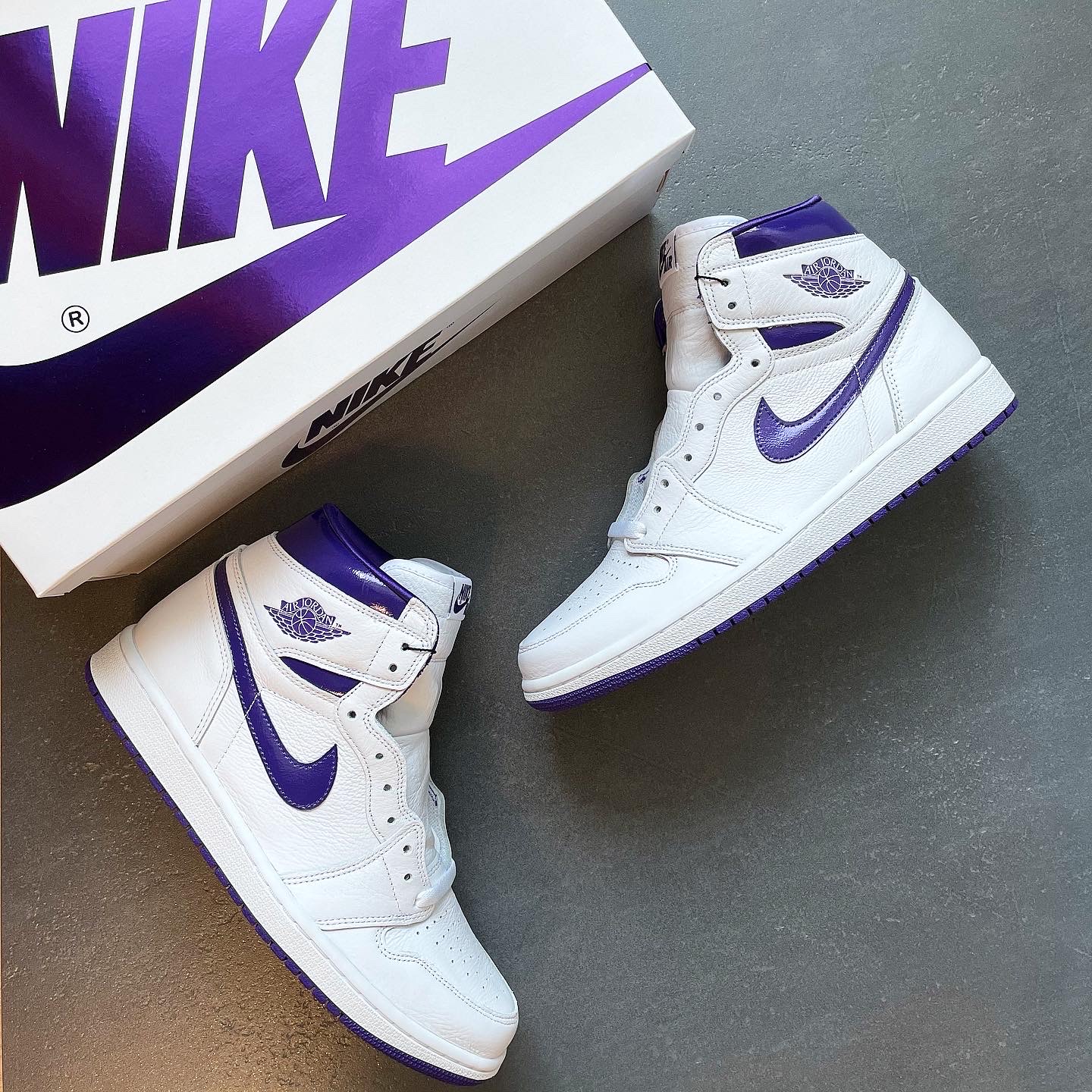 (W) Jordan 1 High OG Court Purple 착용 스타일