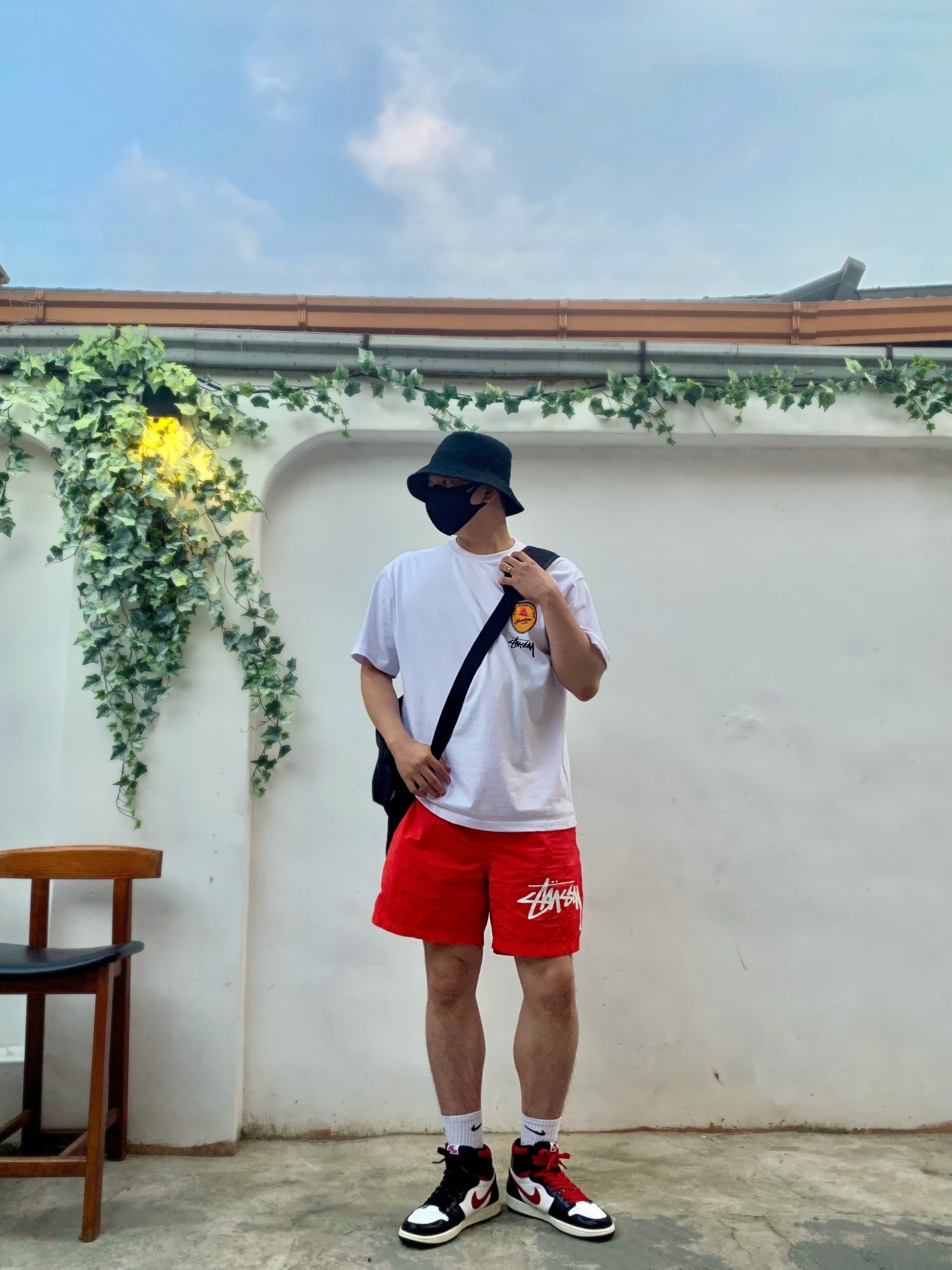 Stussy x Martine Rose 40 WT T-Shirt, Nike x Stussy Water Shorts Habanero Red 착용 스타일