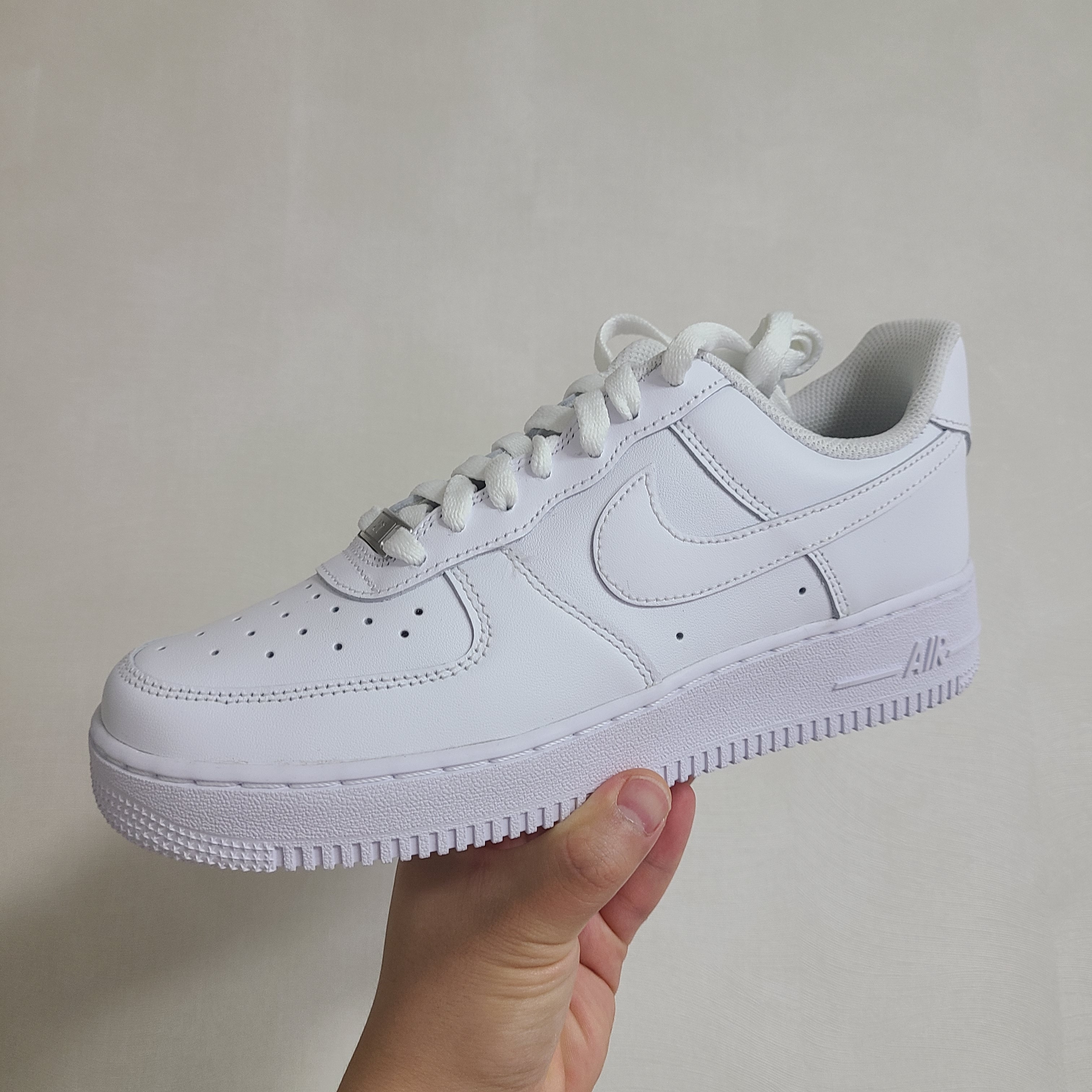 Nike Air Force 1 '07 Low White 착용 스타일