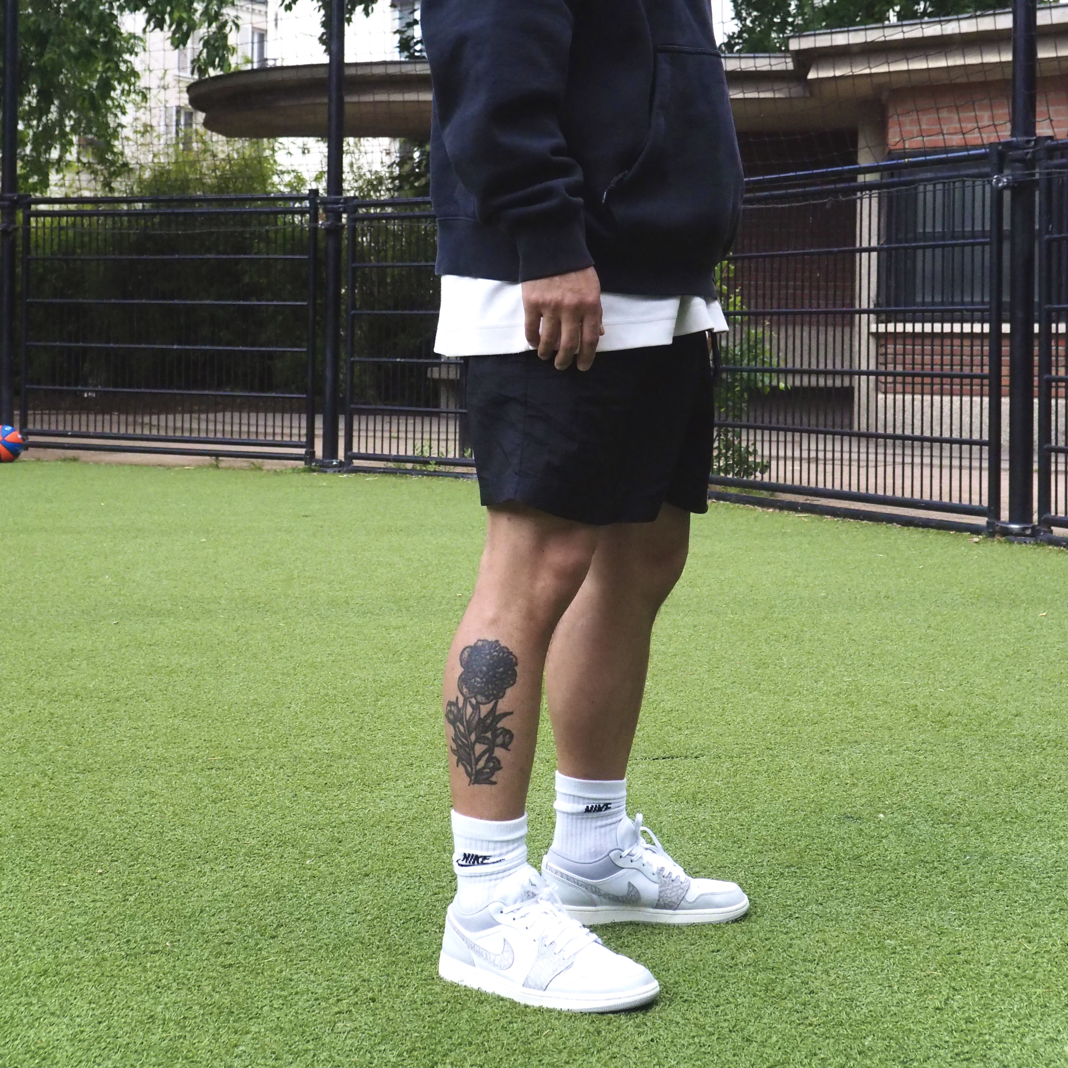 Jordan 1 Low PRM Elephant Print 착용 스타일 - 3