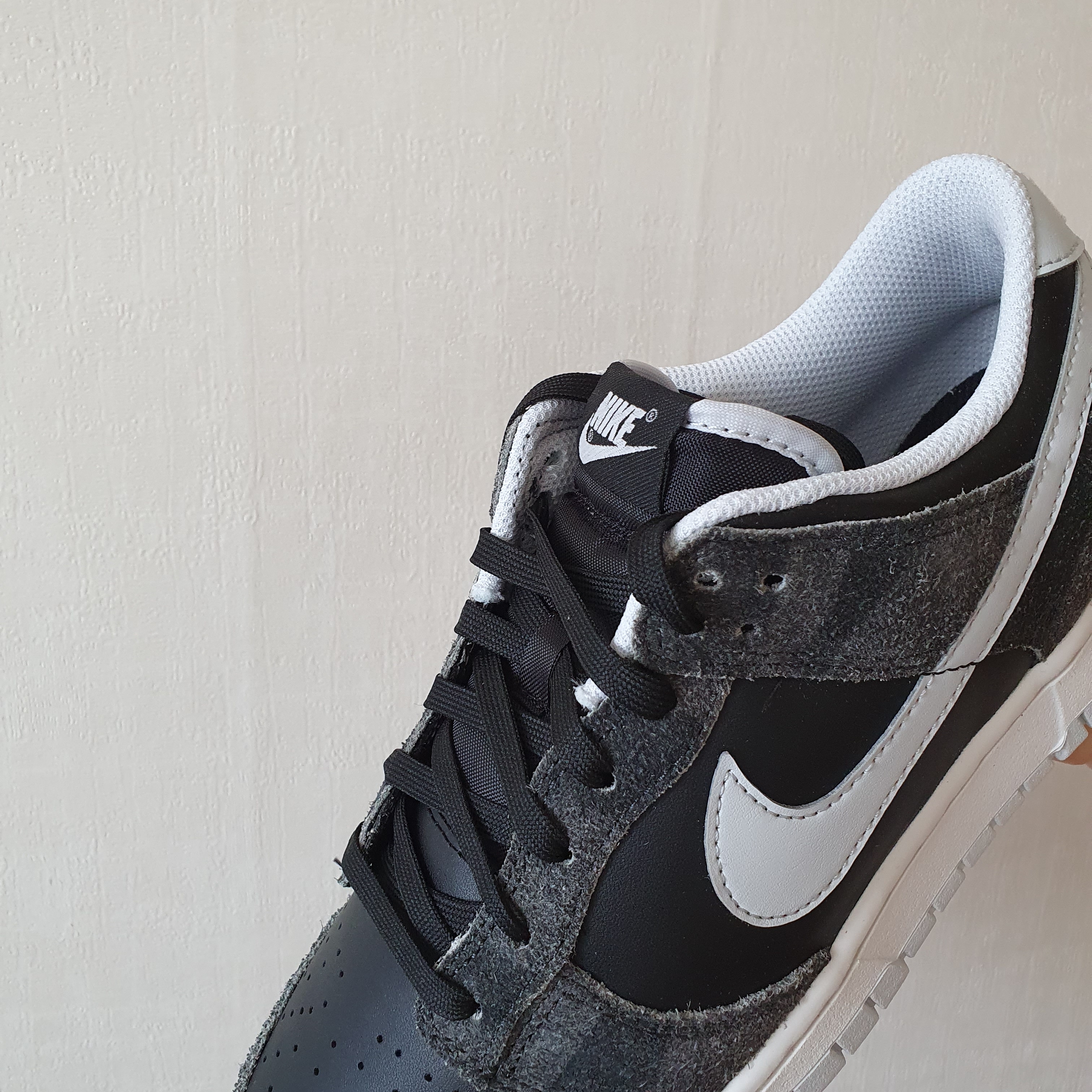 Nike Dunk Low Retro PRM Zebra 착용 스타일 - 2