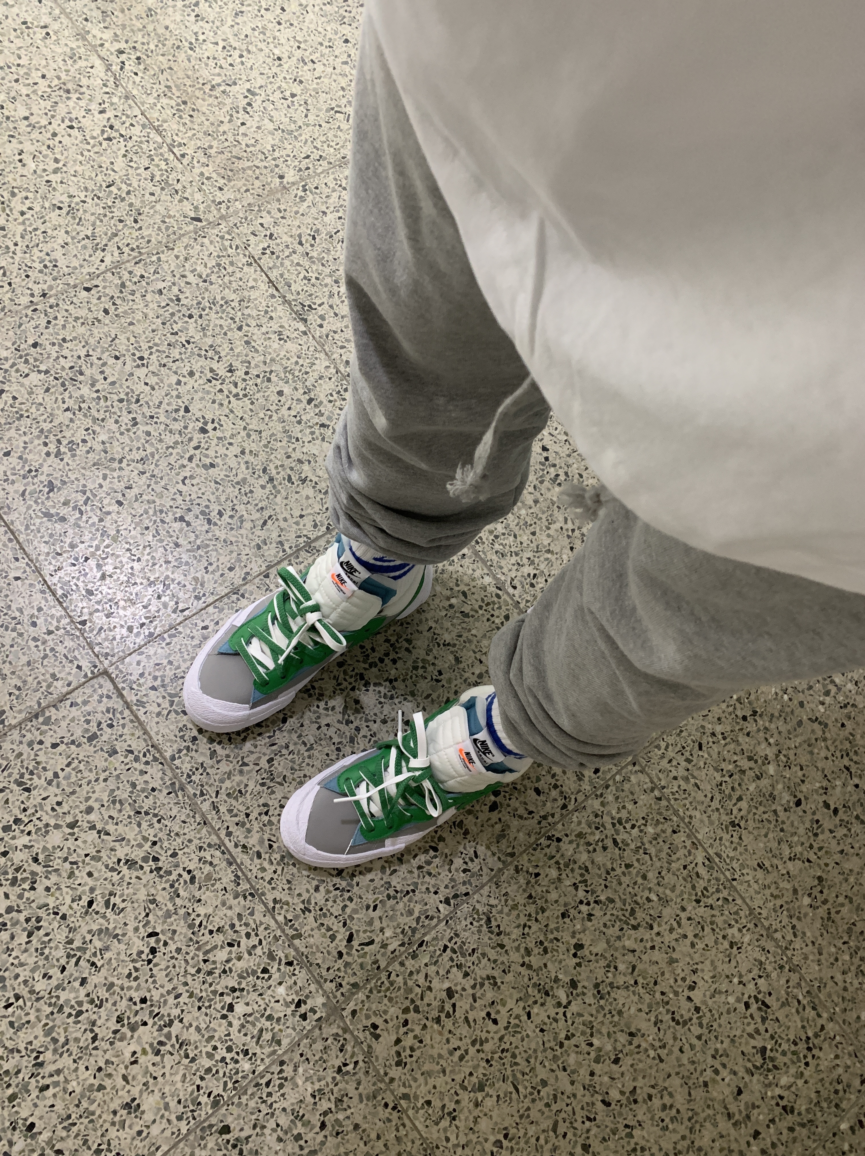Nike x Sacai Blazer Low Classic Green 착용 스타일
