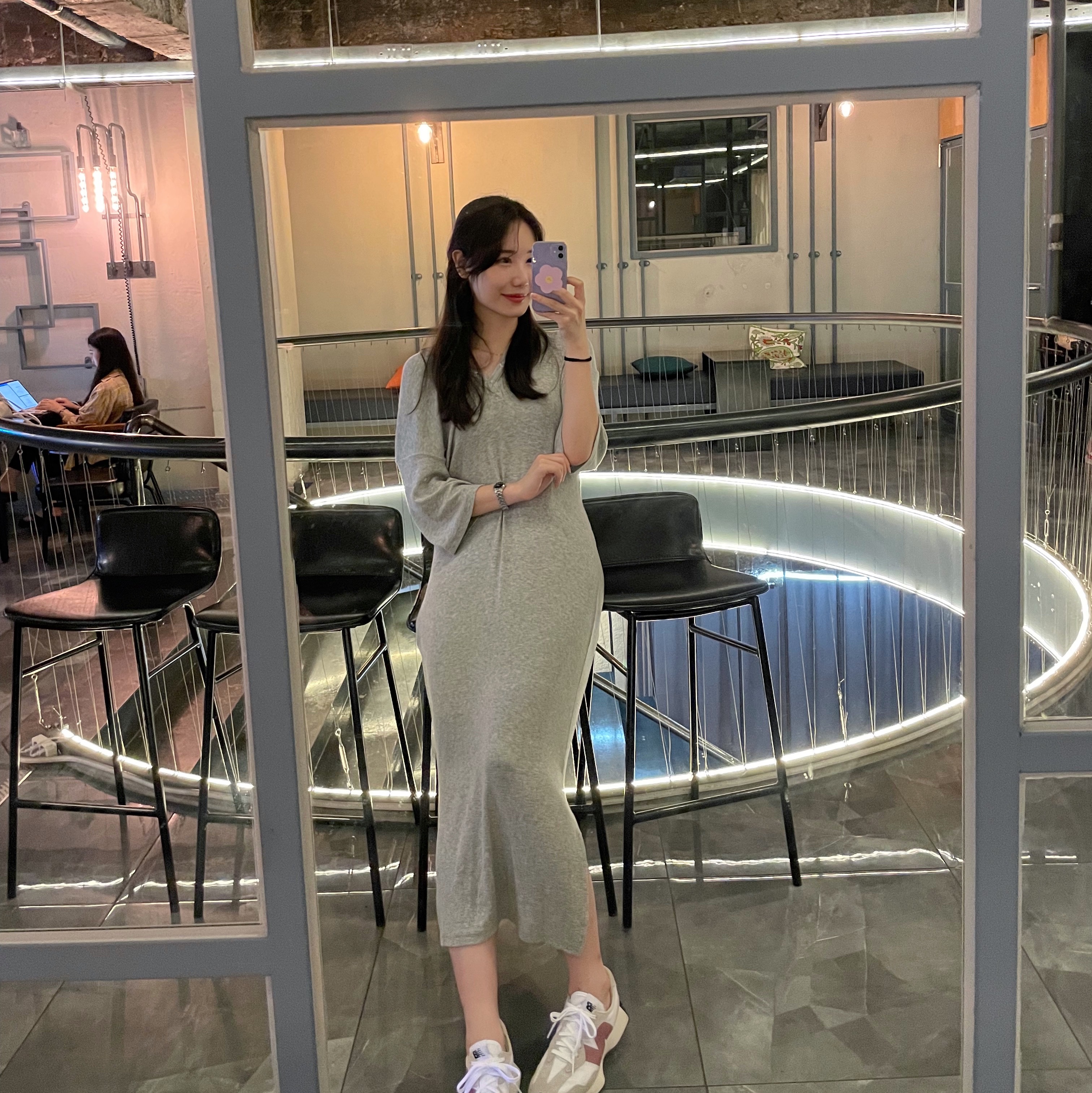 (W) New Balance 327 Gray Rose 착용 스타일