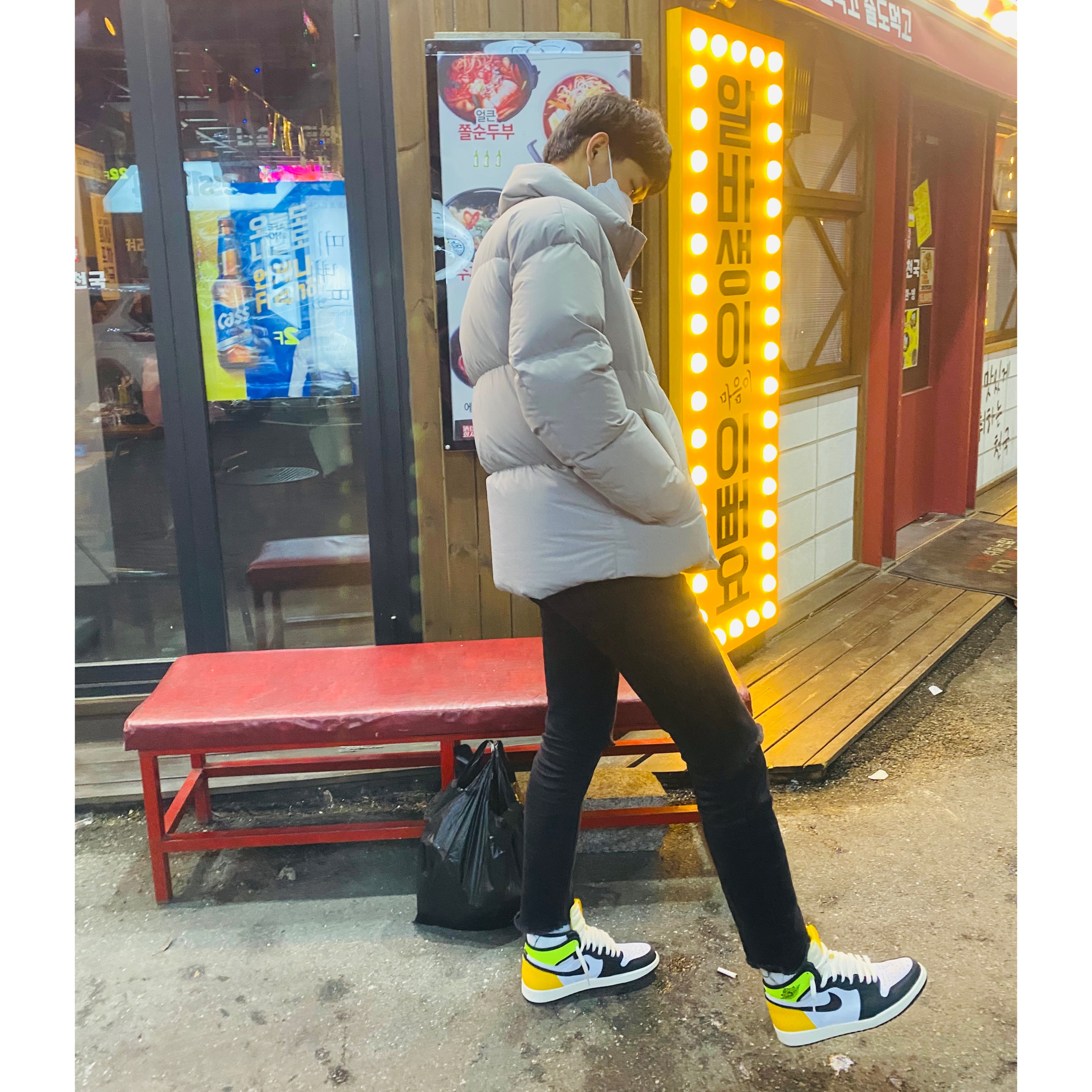 Jordan 1 Retro High OG Volt Gold 착용 스타일