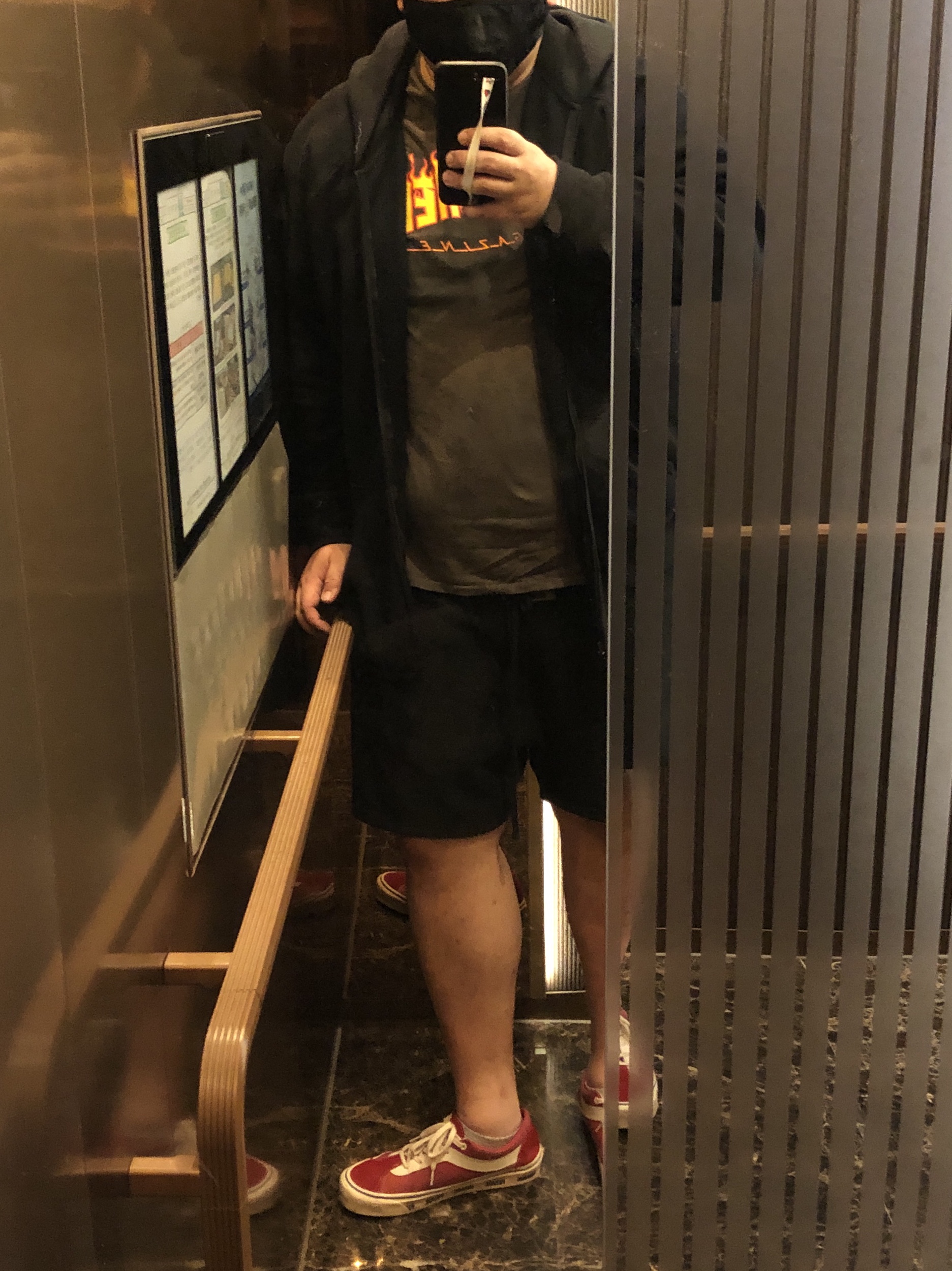 Vans x Rhude Bold Ni Red, Essentials Fleece Shorts Weathered Black - 20FW 착용 스타일