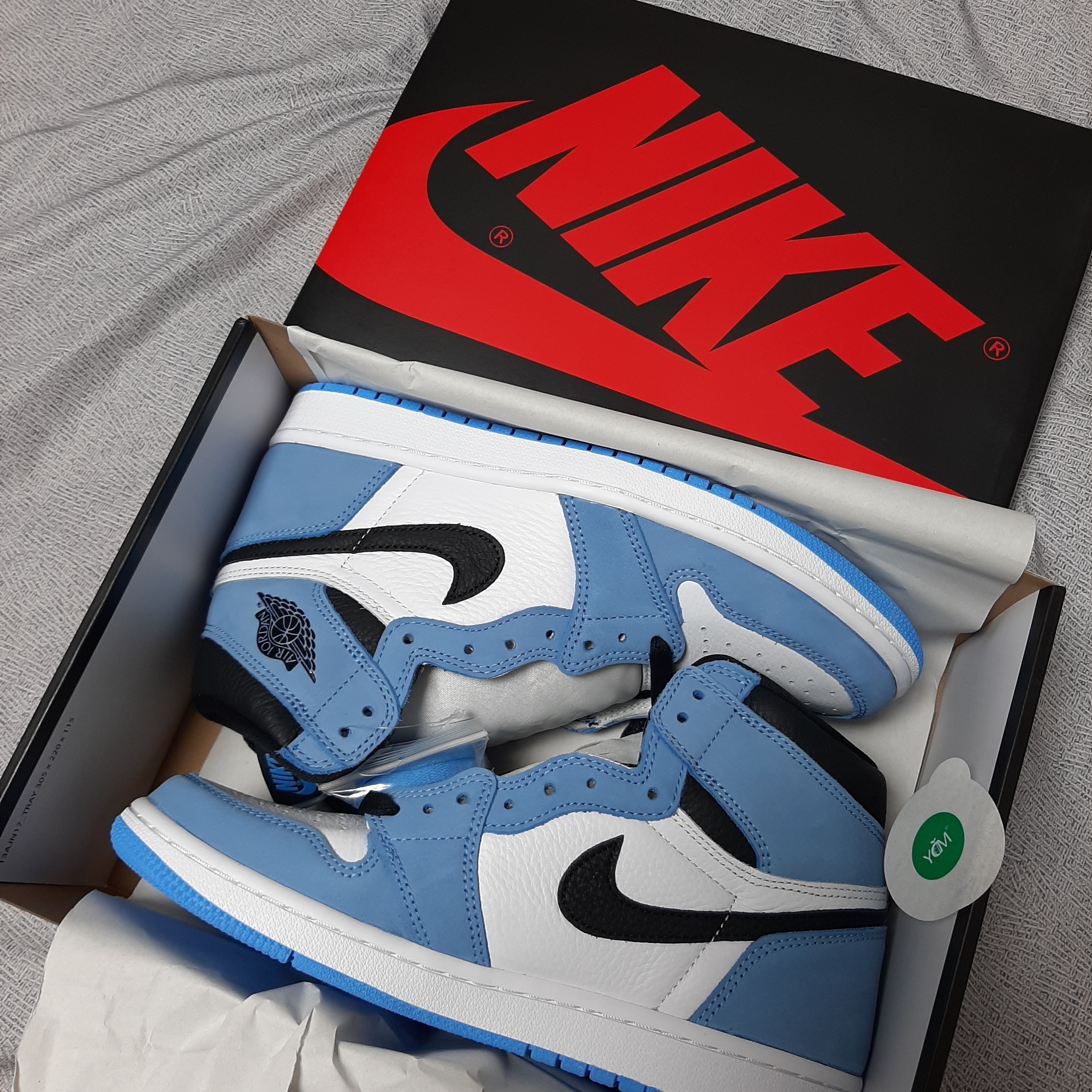 Jordan 1 Retro High OG University Blue 착용 스타일
