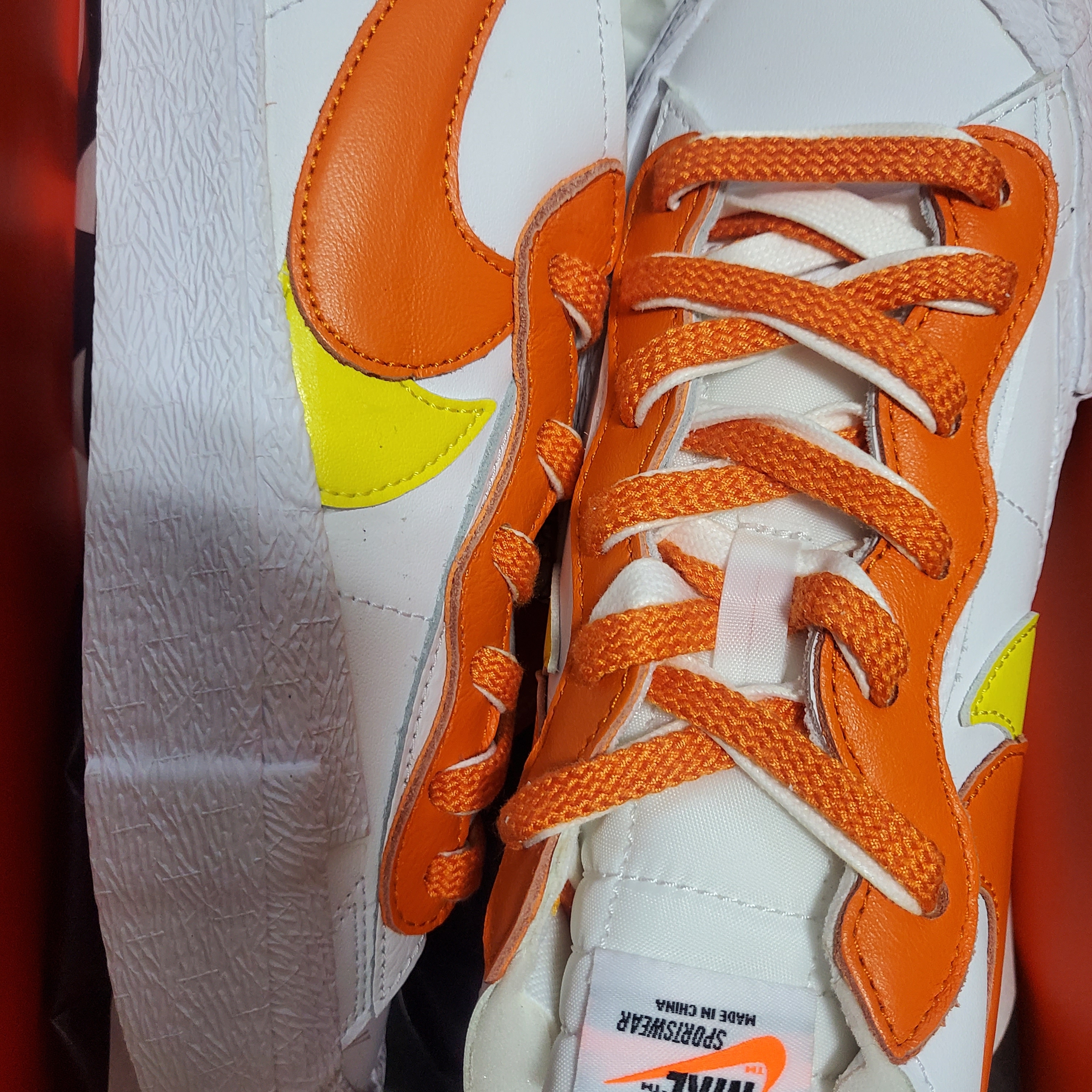 Nike x Sacai Blazer Low Magma Orange 착용 스타일 - 3