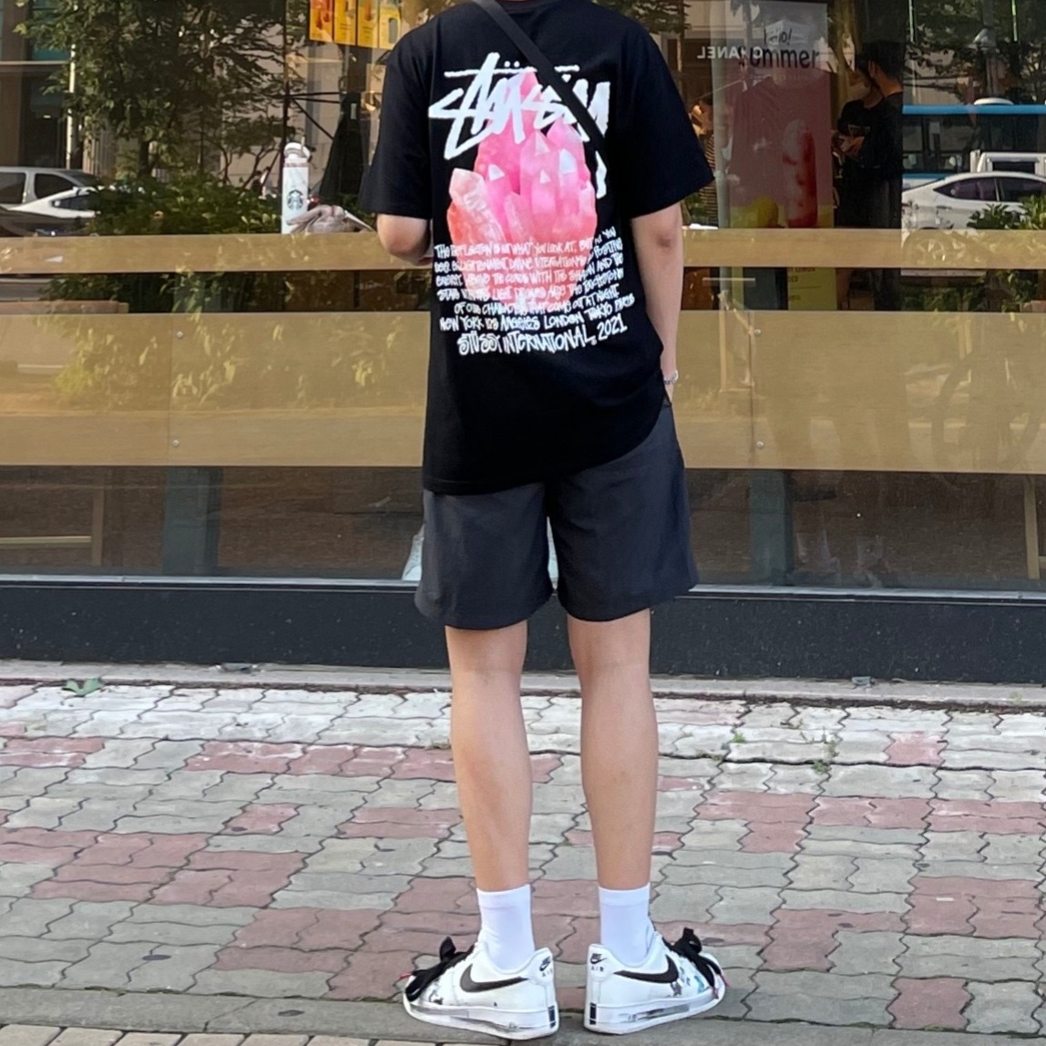 Nike x Peaceminusone Air Force 1 Low Para-Noise 2.0, Stussy Reflection T-Shirt Black 착용 스타일 - 2