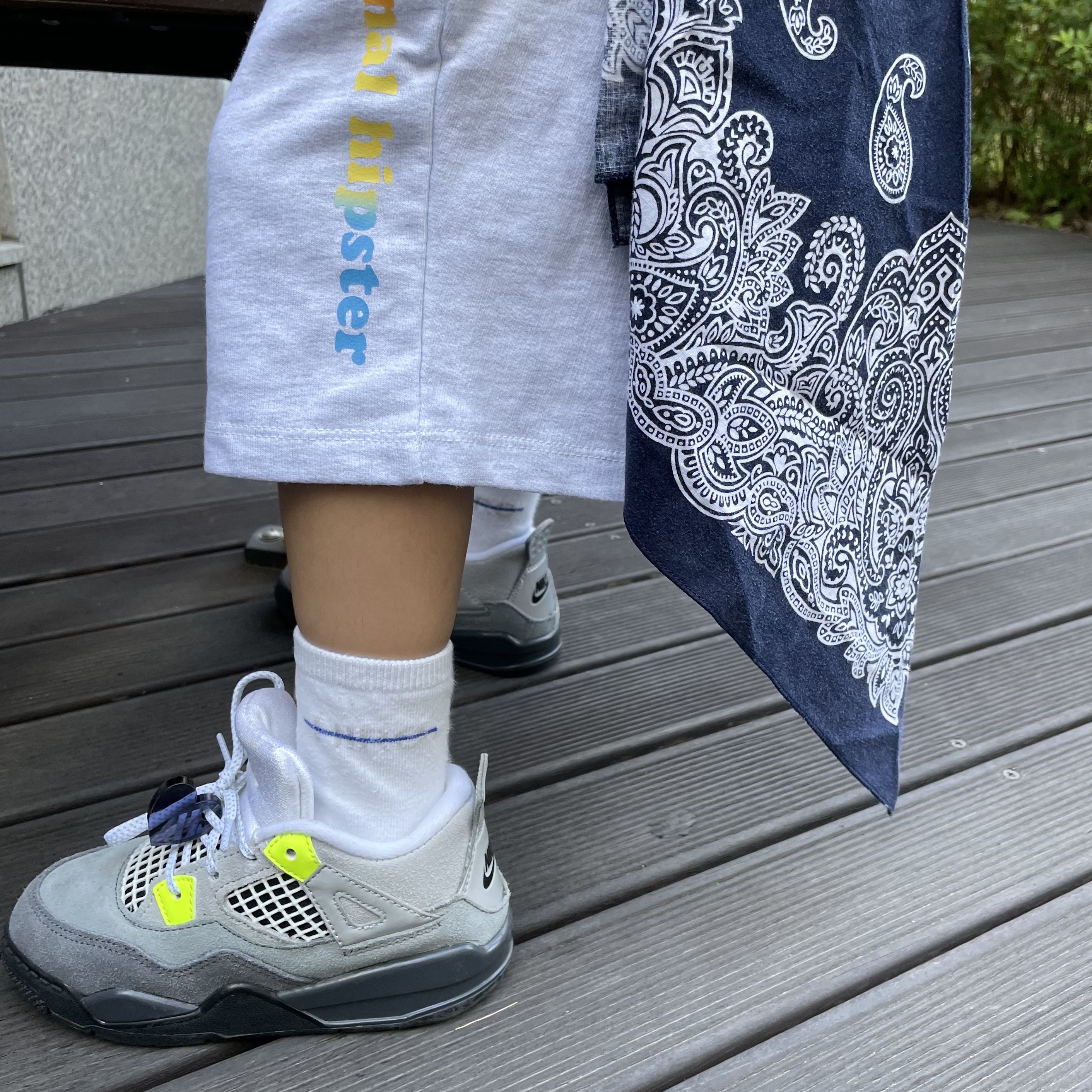 (TD) Jordan 4 Retro SE Neon 95 착용 스타일 - 2