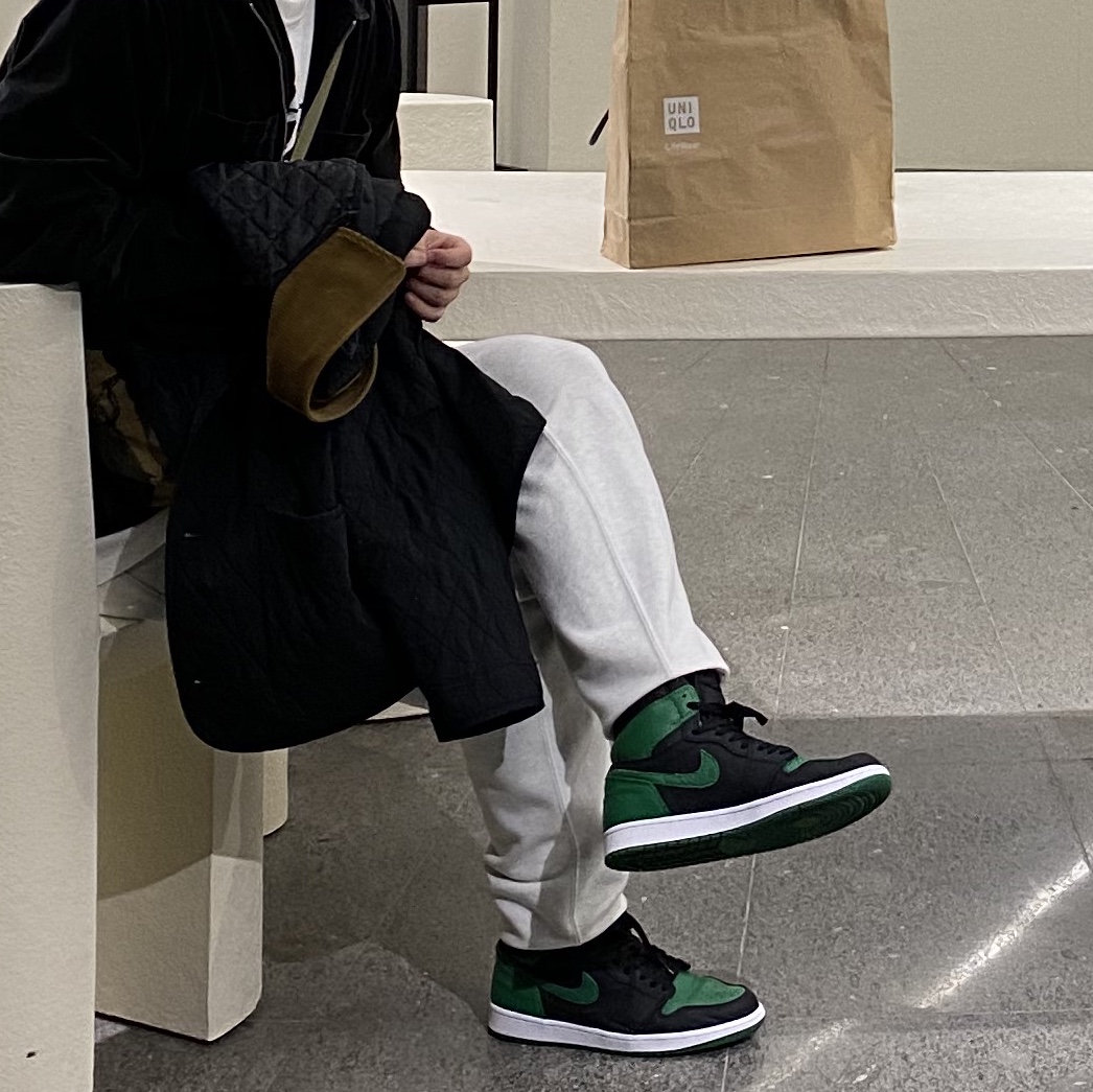 Jordan 1 Retro High OG Pine Green Black 착용 스타일