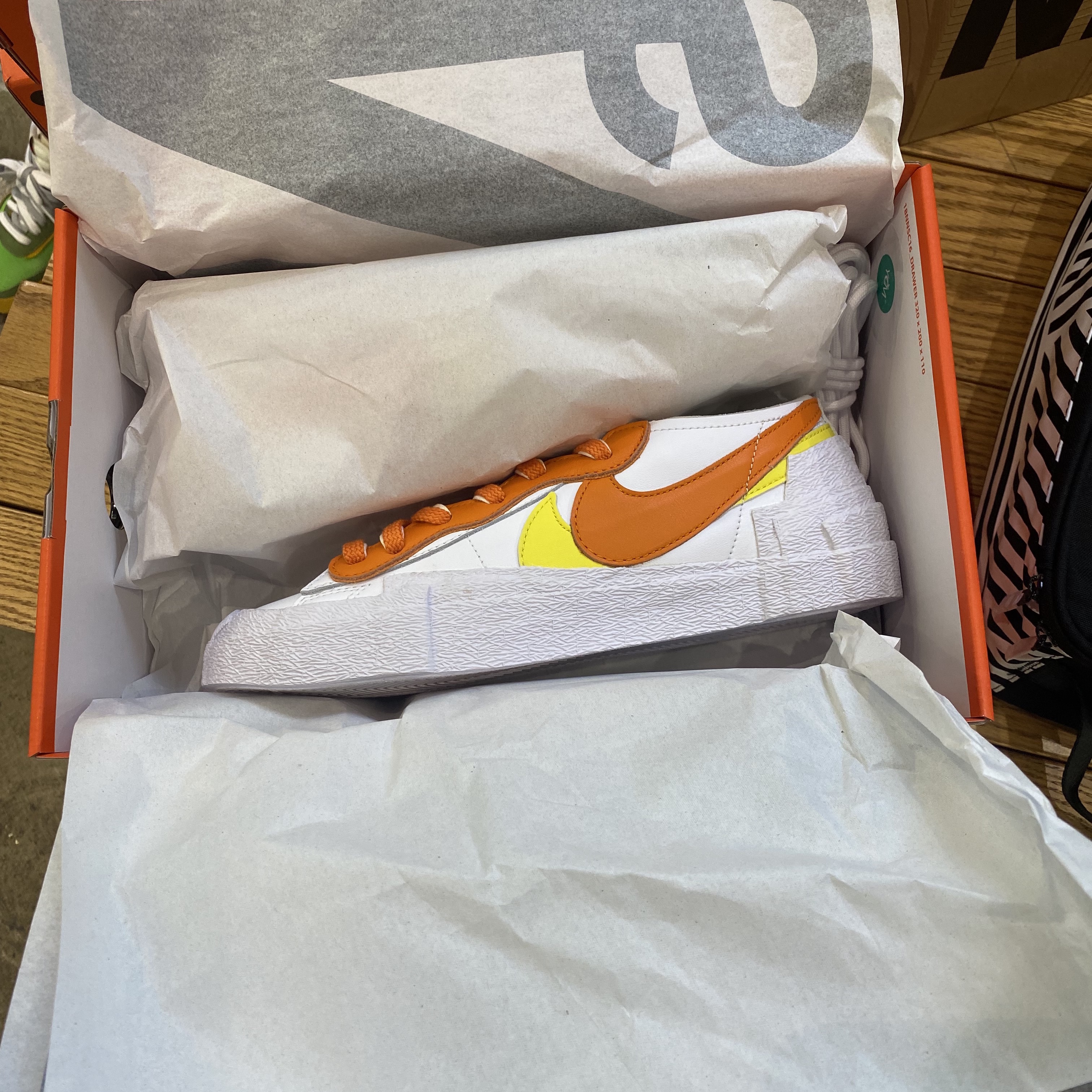 Nike x Sacai Blazer Low Magma Orange 착용 스타일