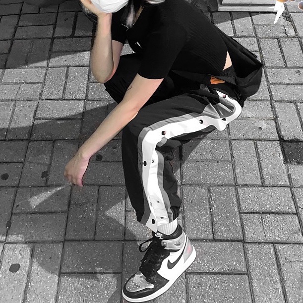(W) Jordan 1 Retro High OG Silver Toe 착용 스타일