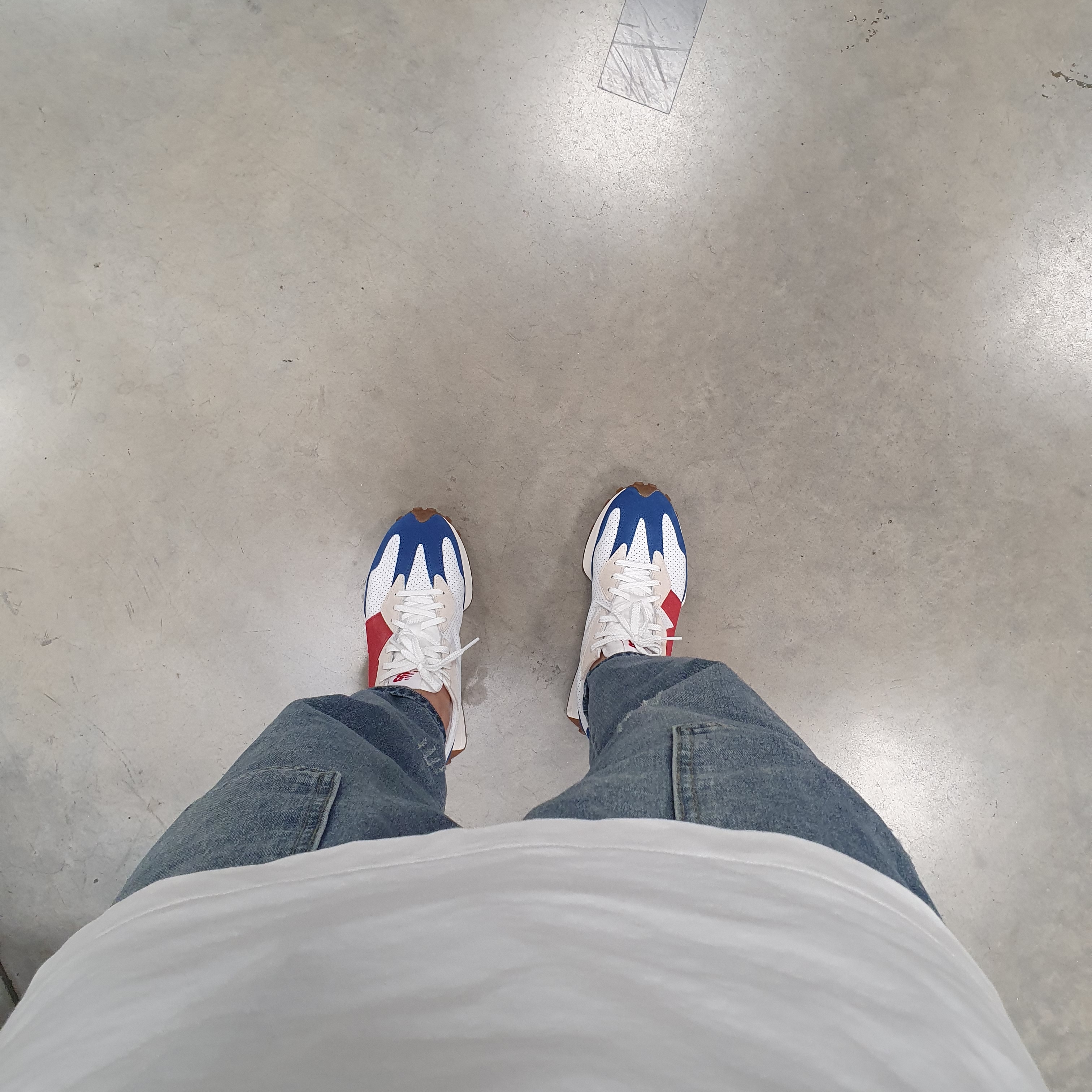 New Balance 327 Blue Red - JD Sports Exclusive 착용 스타일