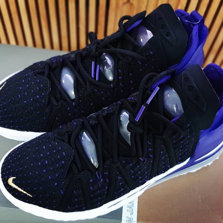 Nike LeBron 18 Lakers 착용 스타일 - 3