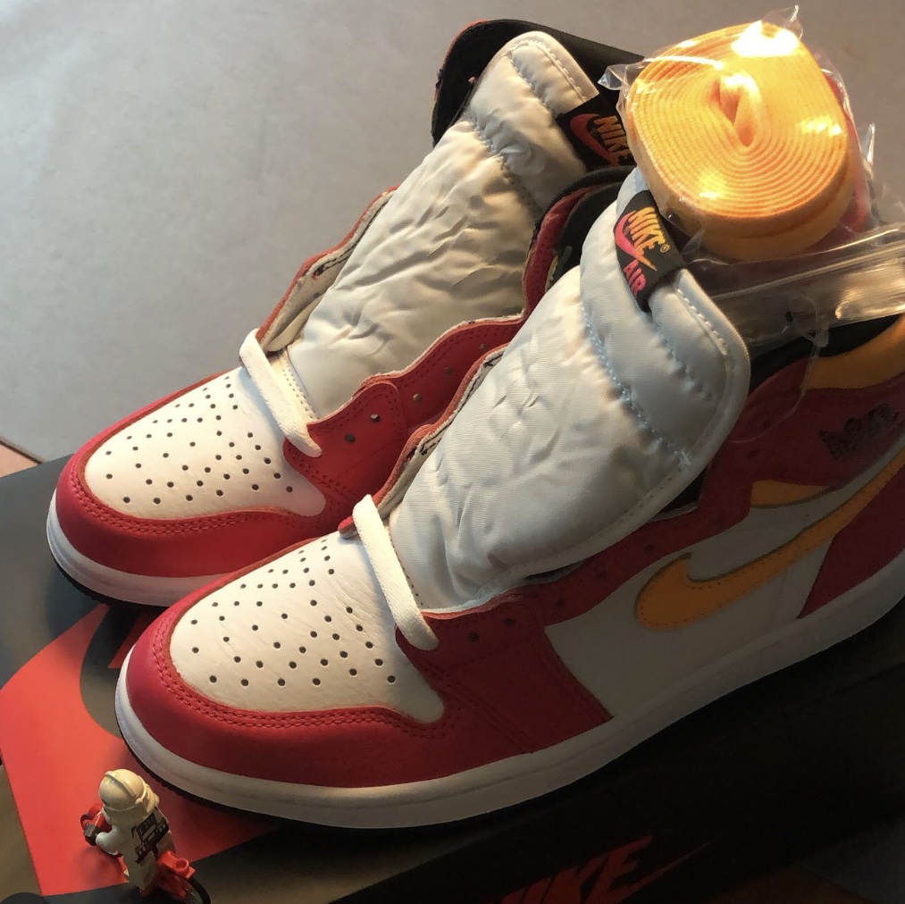 Jordan 1 Retro High OG Light Fusion Red 착용 스타일