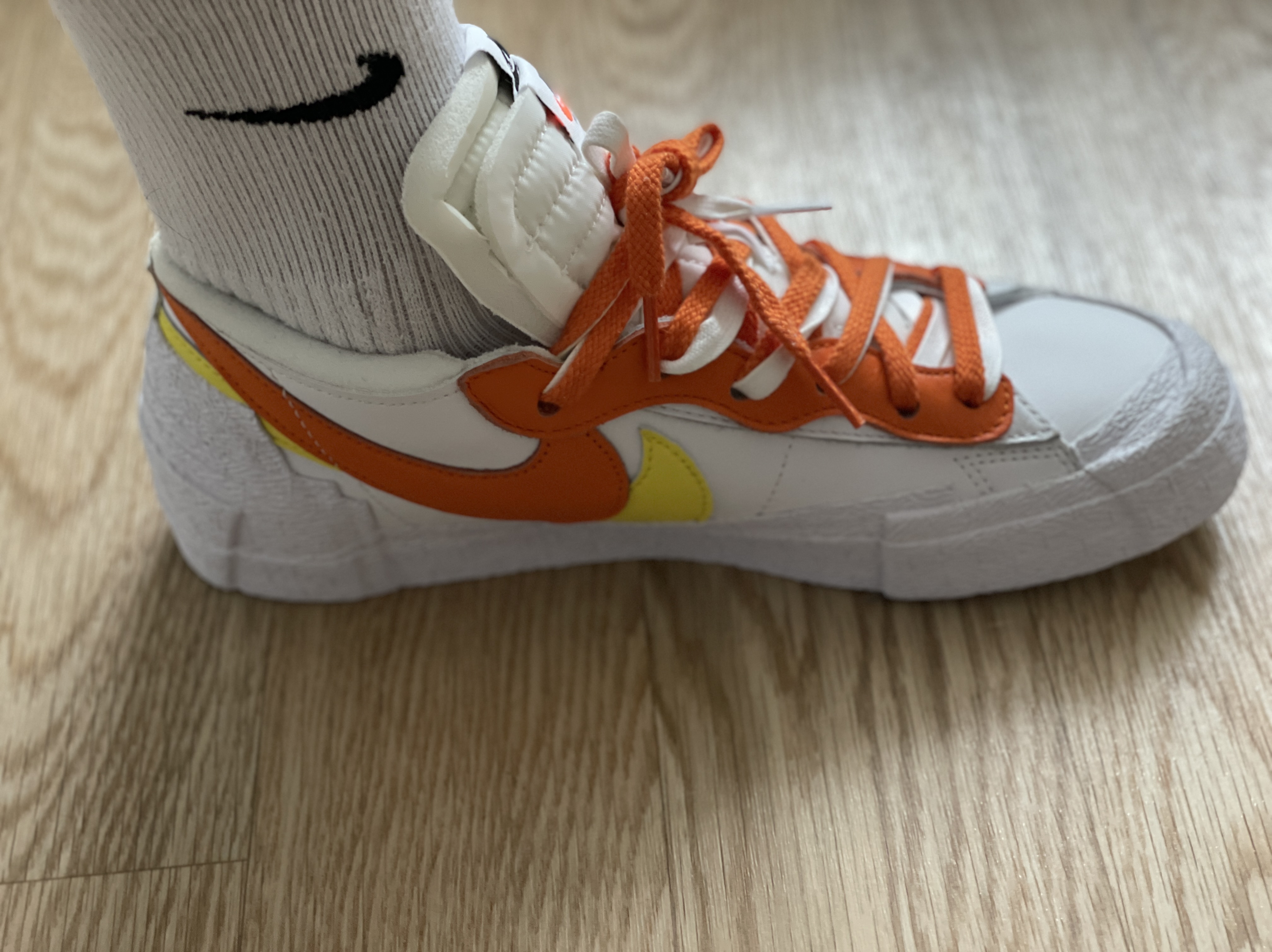 Nike x Sacai Blazer Low Magma Orange 착용 스타일