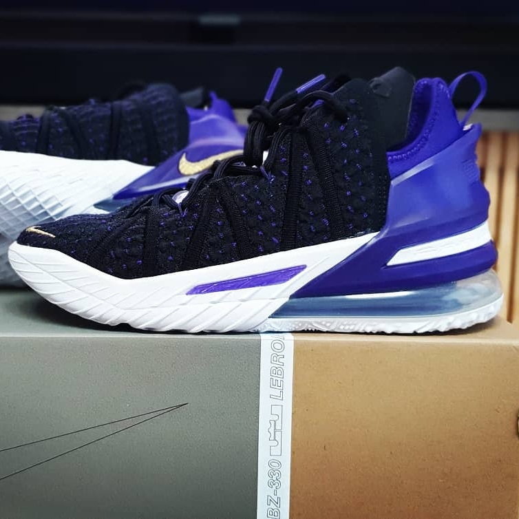 Nike LeBron 18 Lakers 착용 스타일 - 2