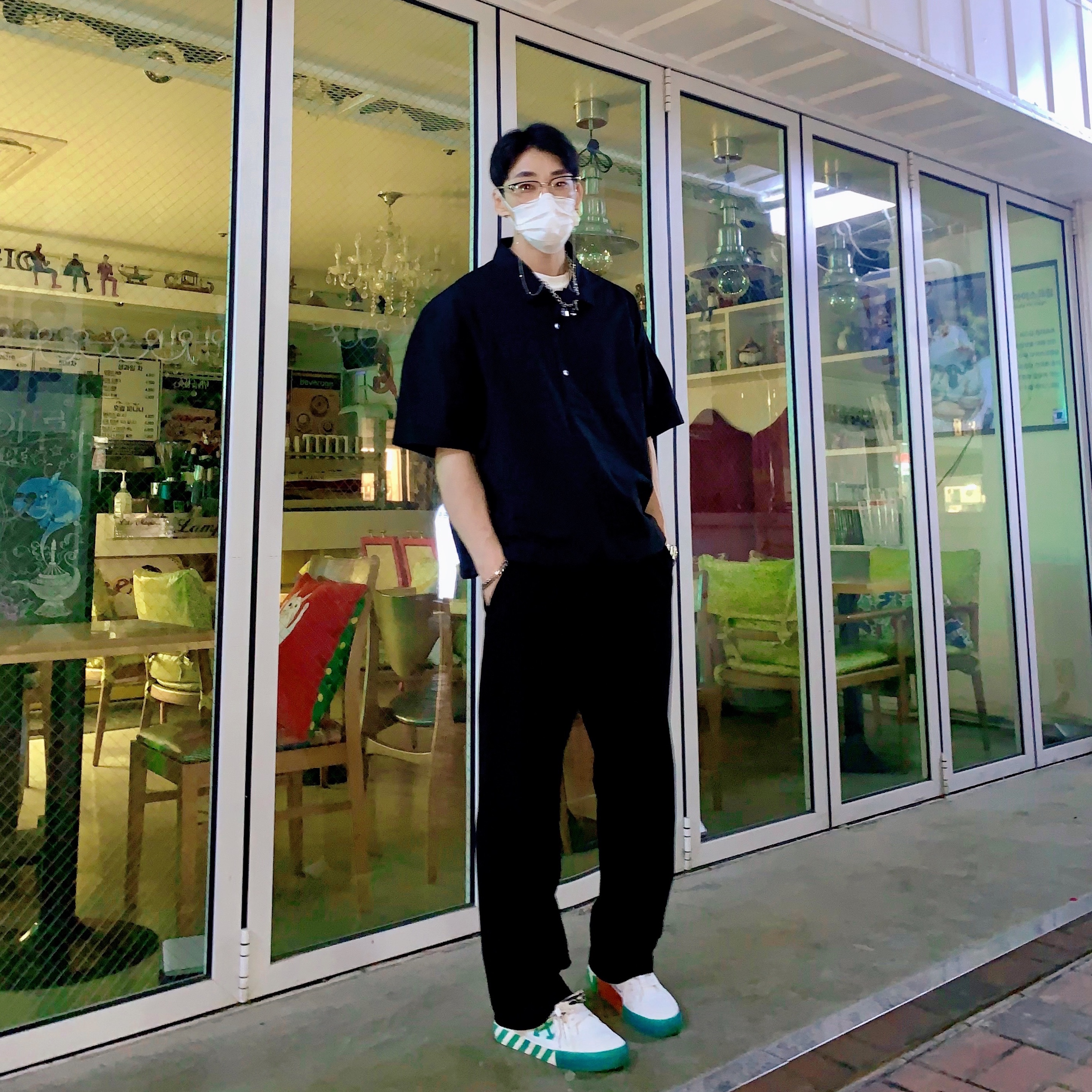 Off-White Arrow Low Vulcanized Sneakers White Green - 21SS 착용 스타일