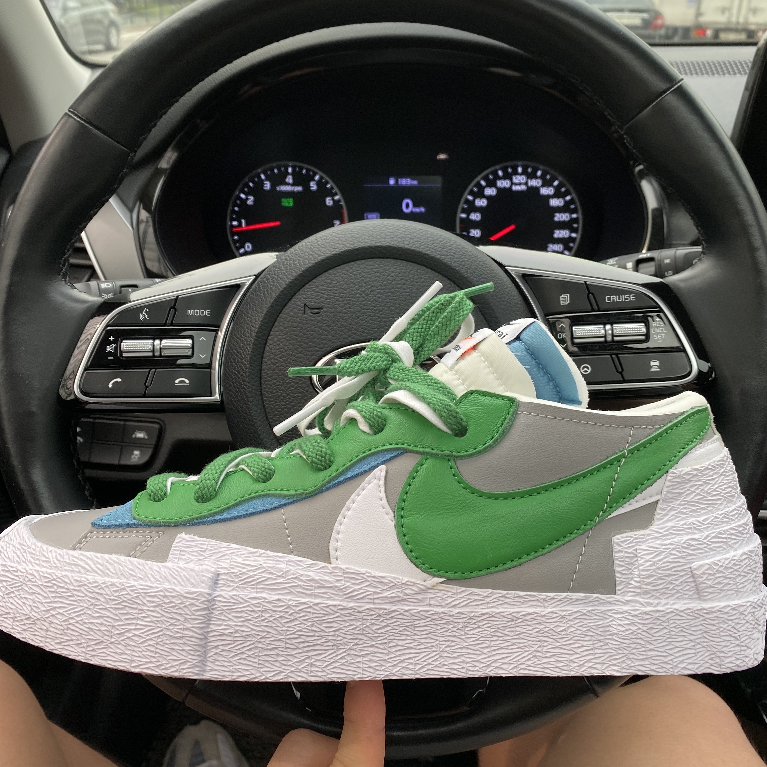 Nike x Sacai Blazer Low Classic Green 착용 스타일