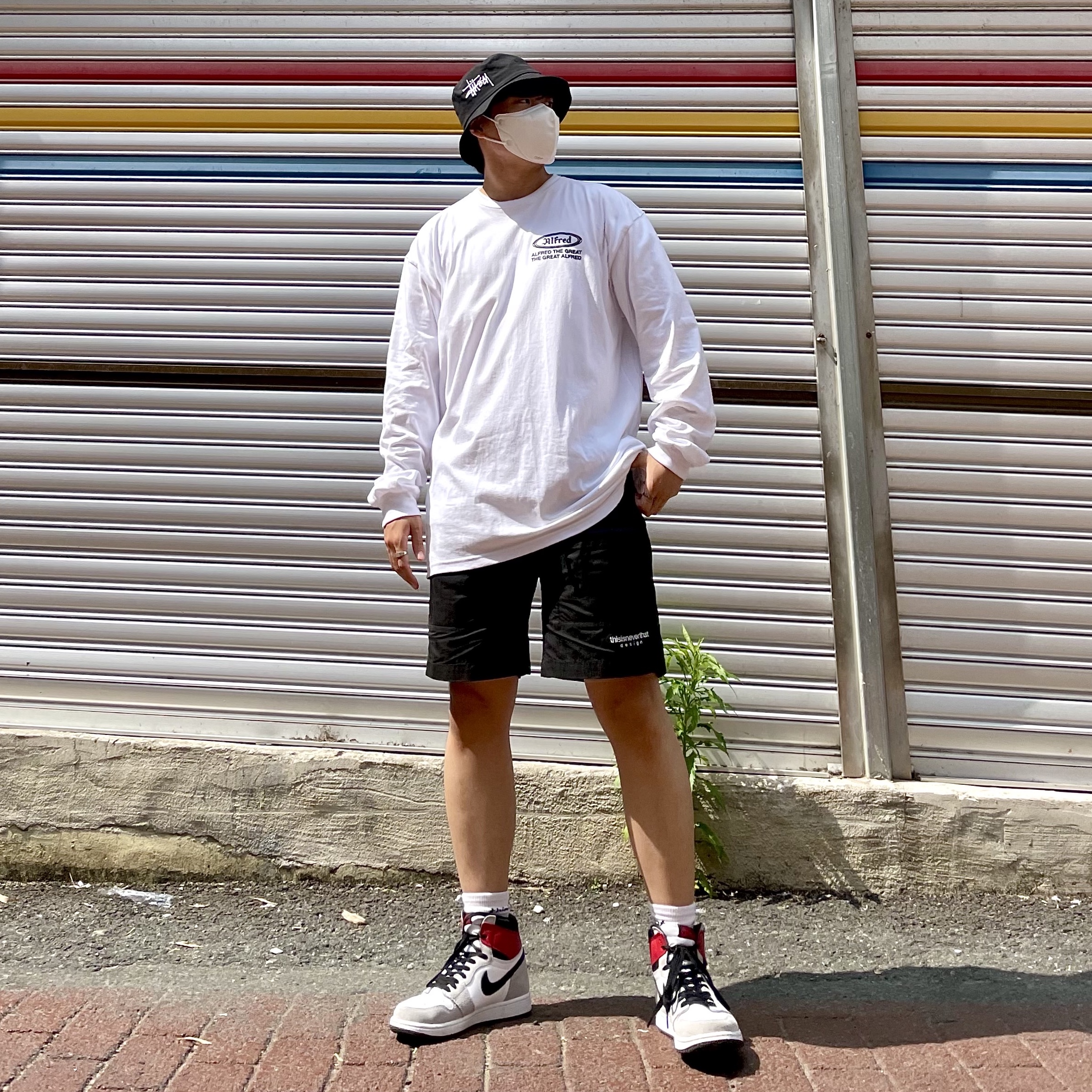 Jordan 1 Retro High OG Light Smoke Grey, Nike x Stussy Bucket Hat Black 착용 스타일