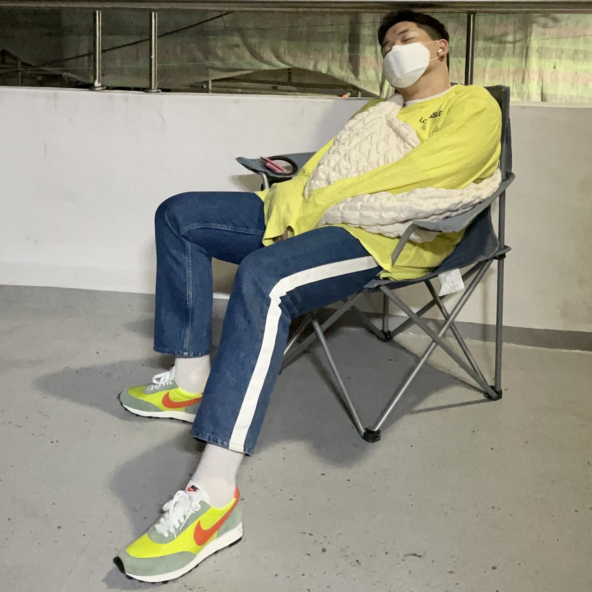 Nike Daybreak Limelight 착용 스타일