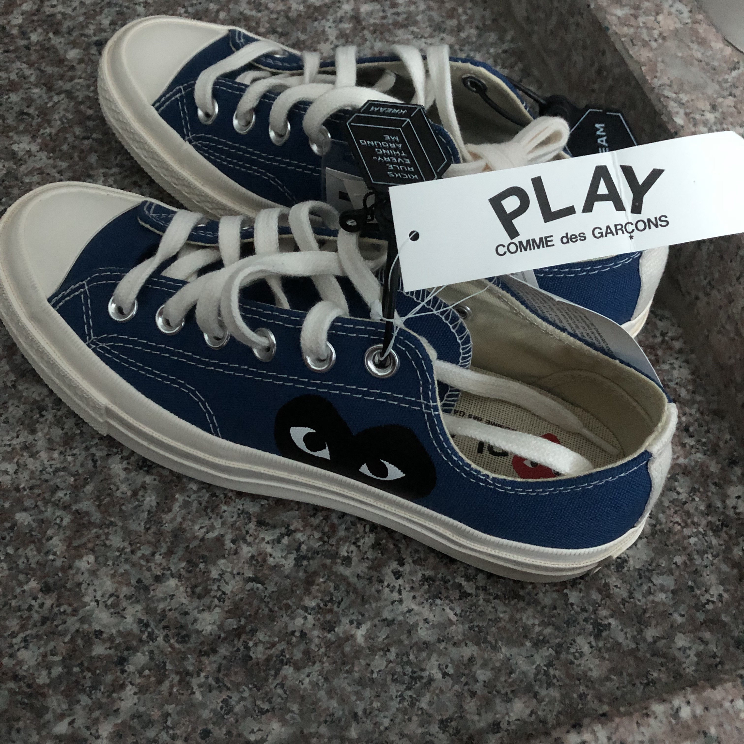 Converse x Play Comme des Garcons Chuck 70 Ox Blue Quartz 착용 스타일