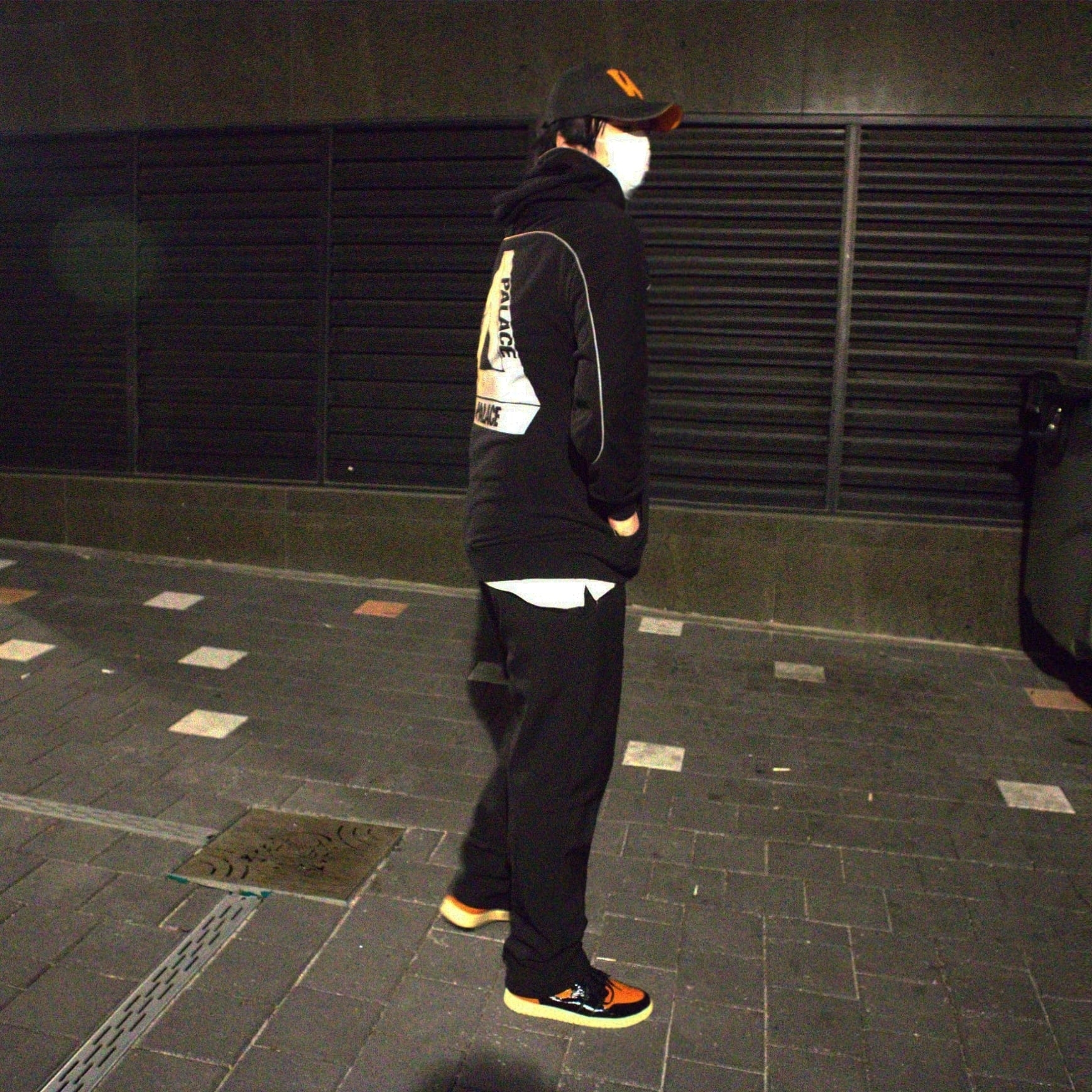 Palace Reflecto Hood Black - 19SS, Jordan 1 Retro High Shattered Backboard 3.0 착용 스타일 - 1