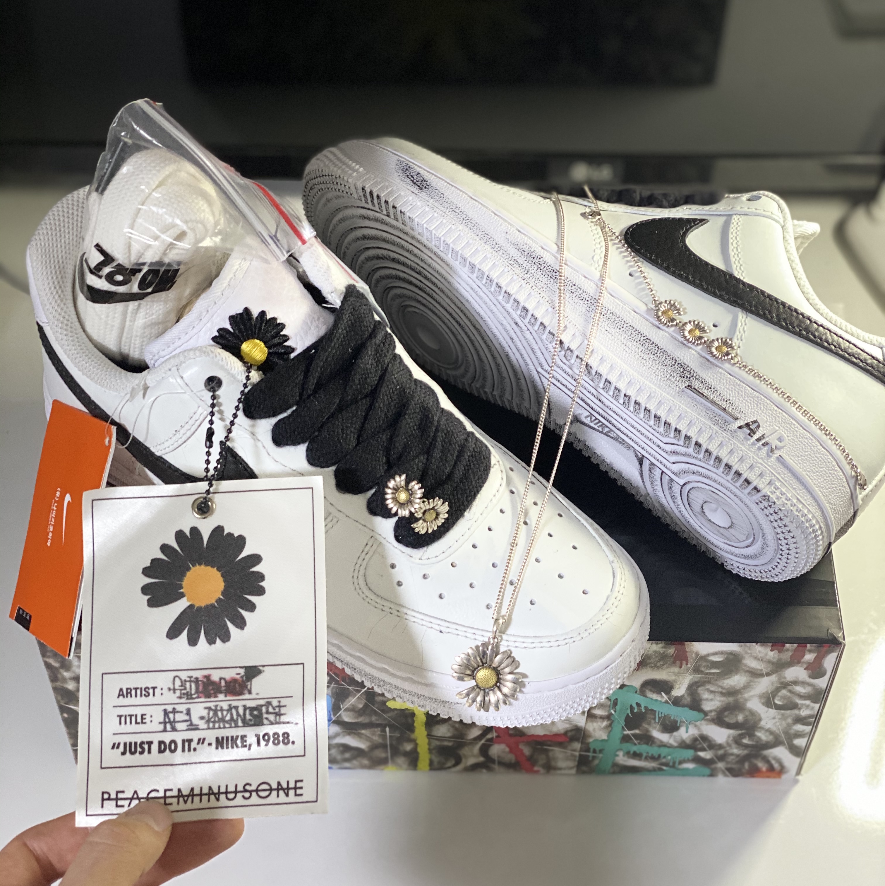 Nike x Peaceminusone Air Force 1 Low Para-Noise 2.0 착용 스타일 - 1