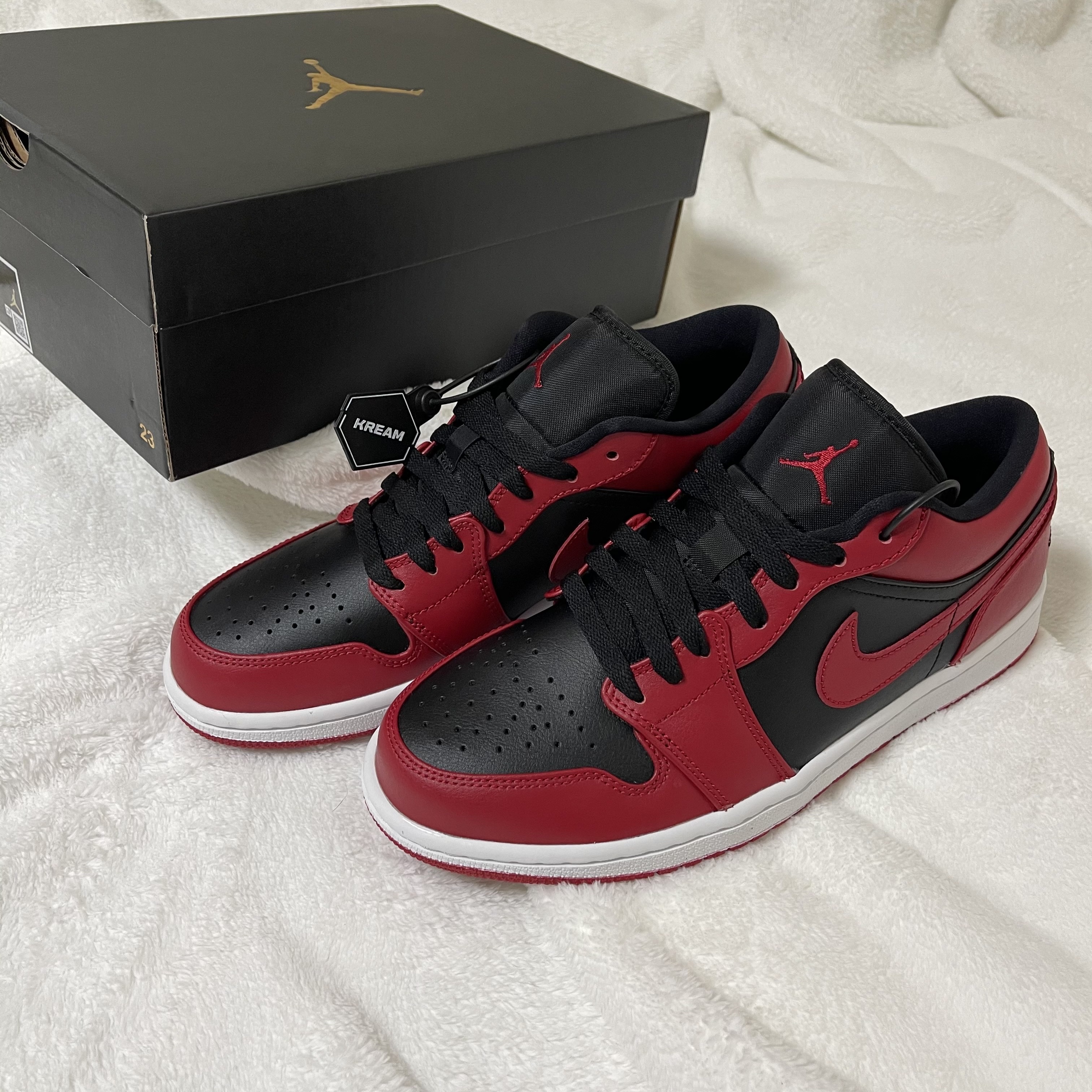 Jordan 1 Low Varsity Red 착용 스타일 - 2