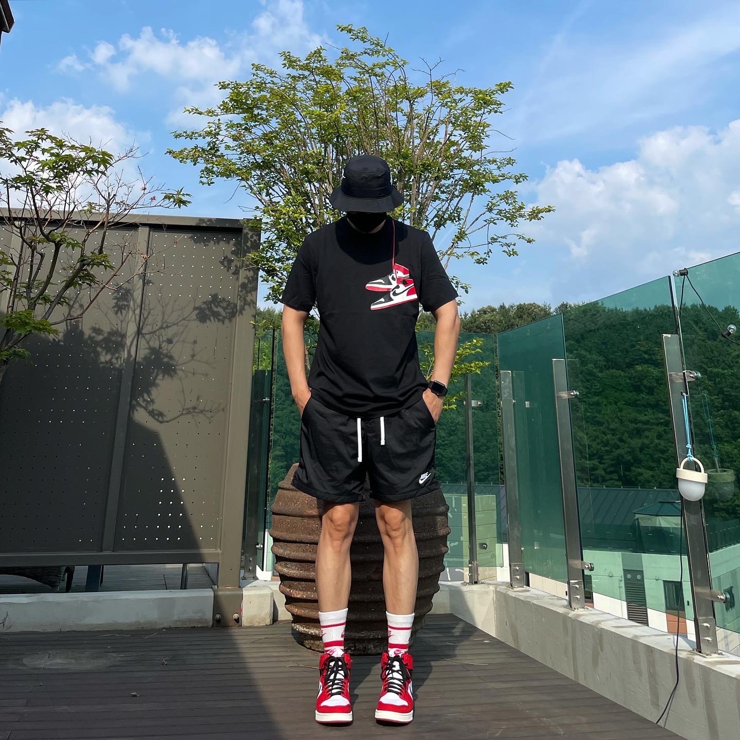 Jordan 1 KO Chicago 2021, Nike x Stussy Bucket Hat Black 착용 스타일