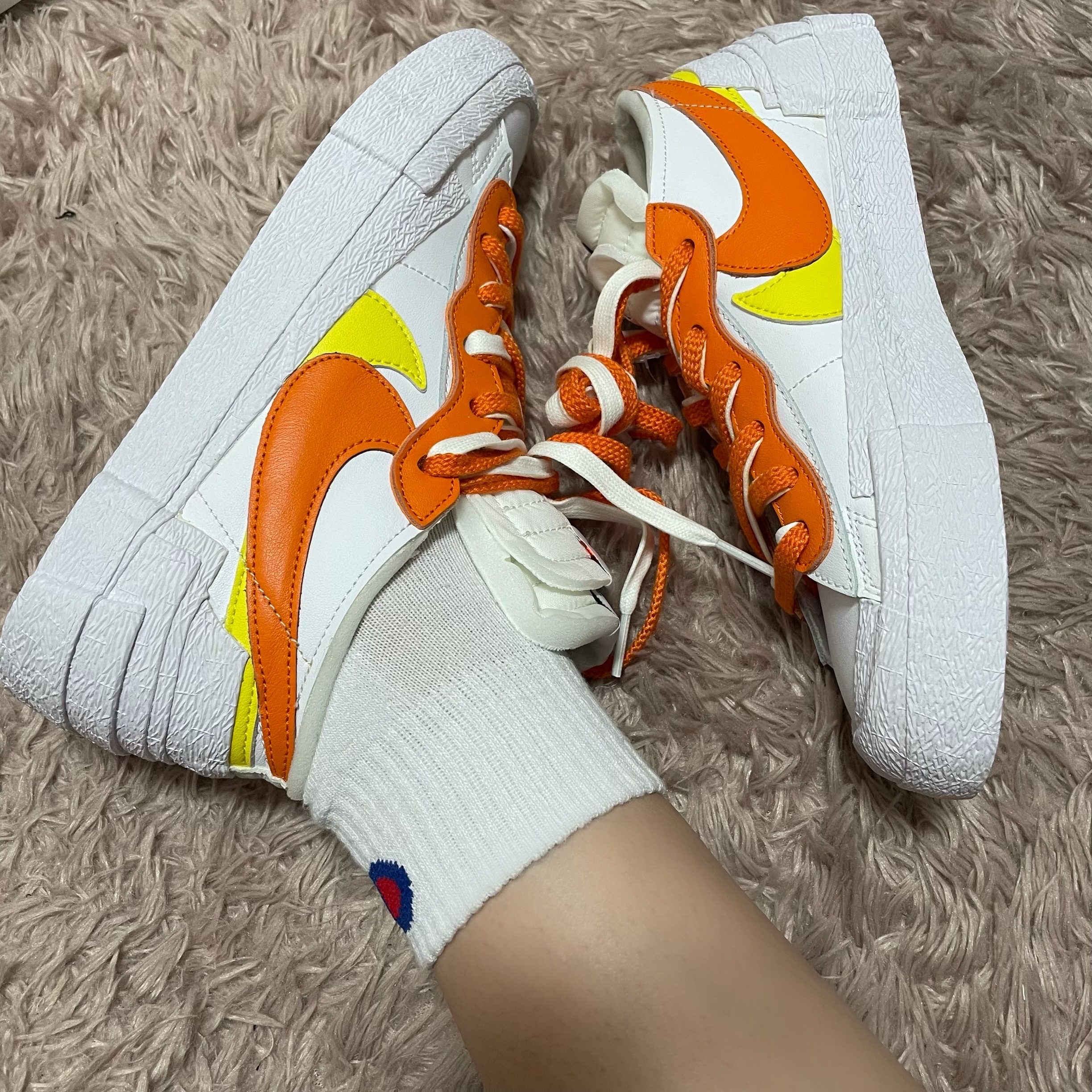 Nike x Sacai Blazer Low Magma Orange 착용 스타일
