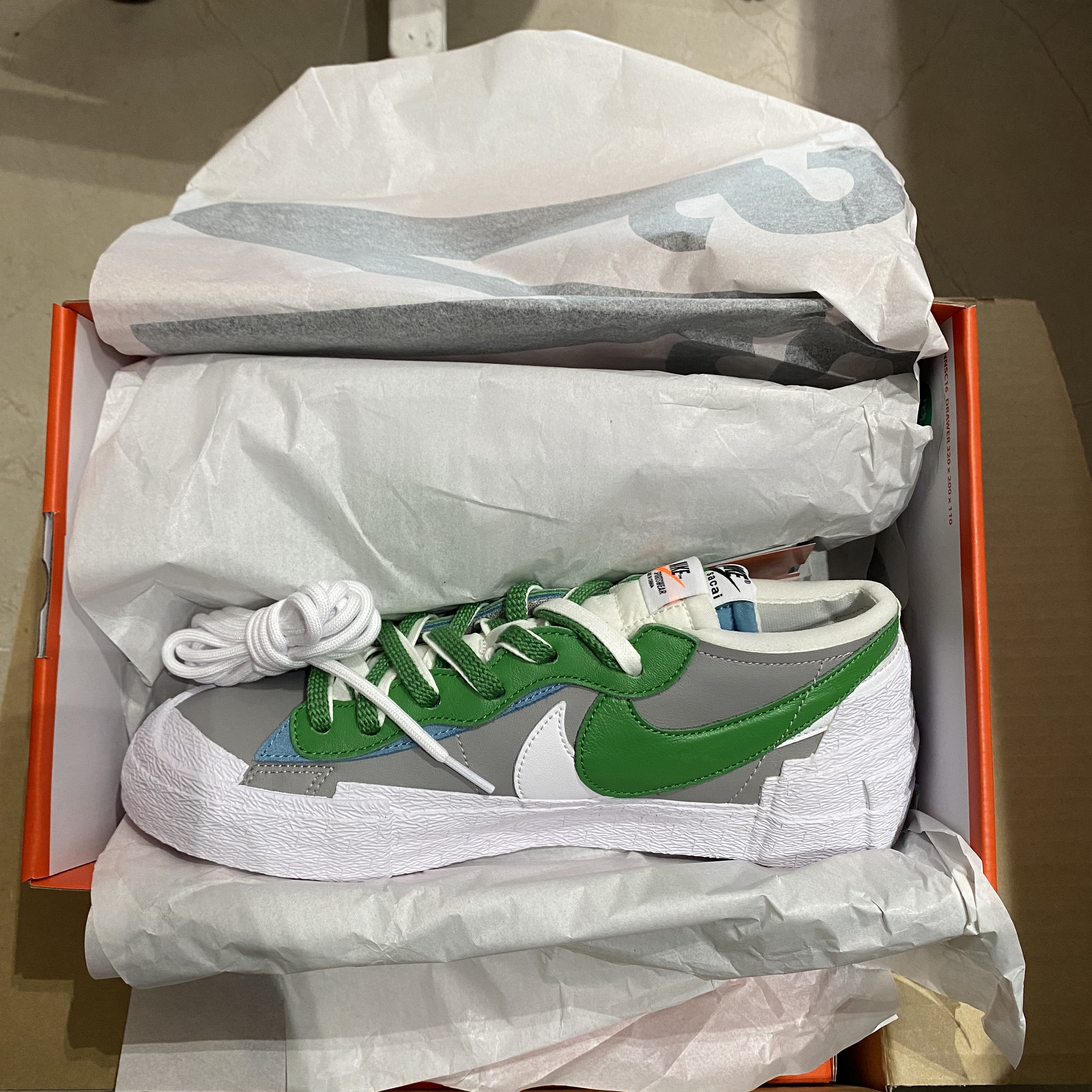 Nike x Sacai Blazer Low Classic Green 착용 스타일 - 1