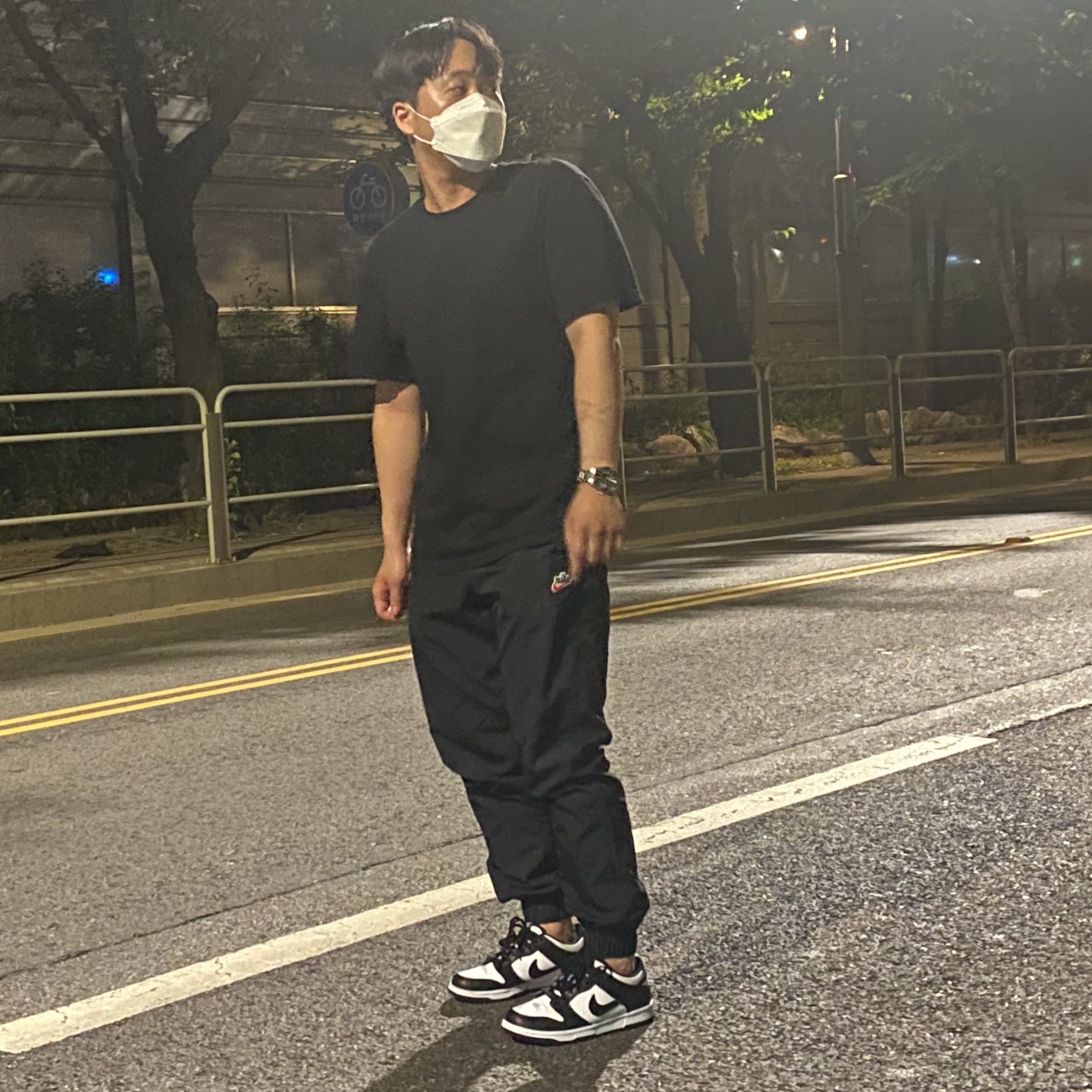 Nike Dunk Low Retro Black 착용 스타일