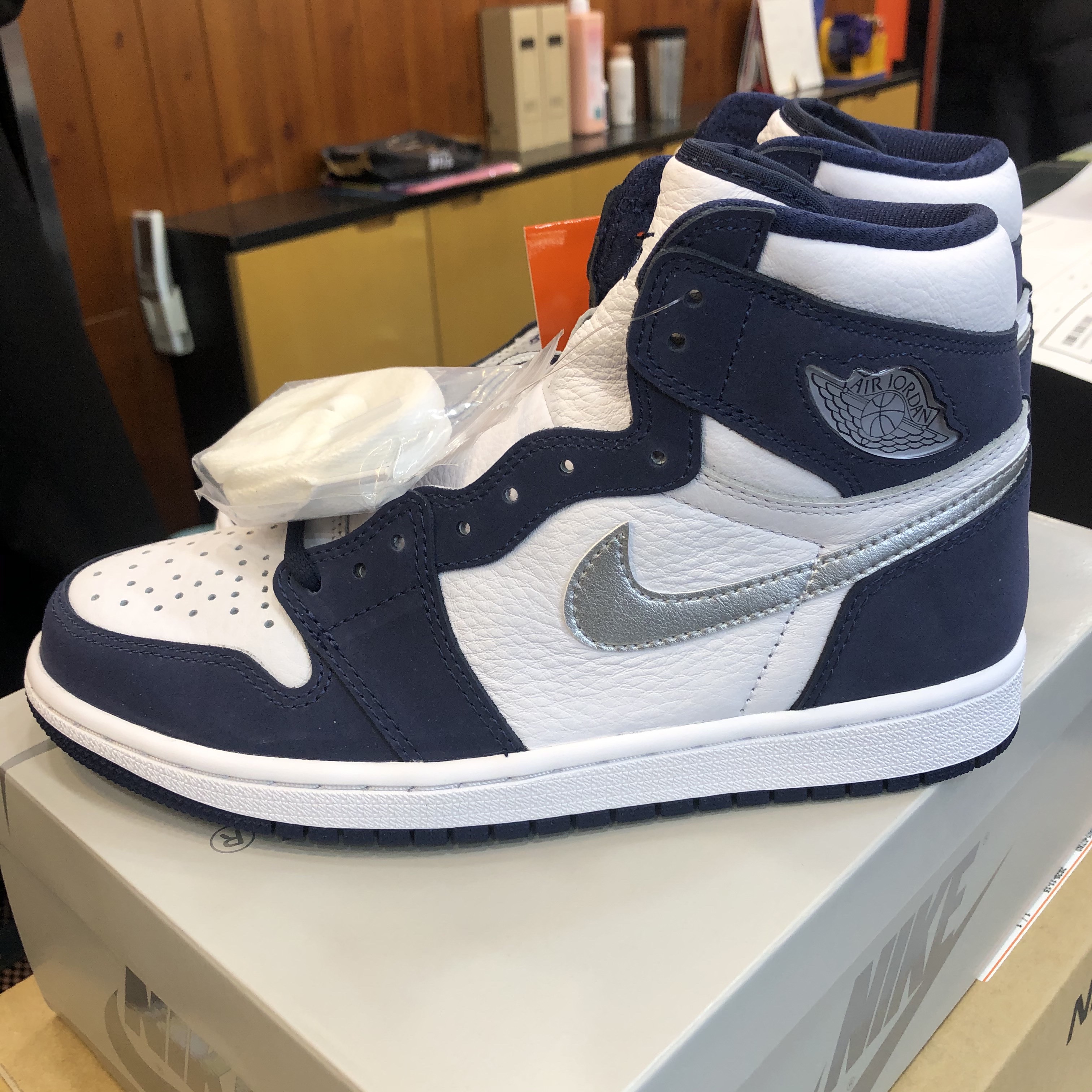 Jordan 1 Retro High OG CO.JP Midnight Navy 착용 스타일