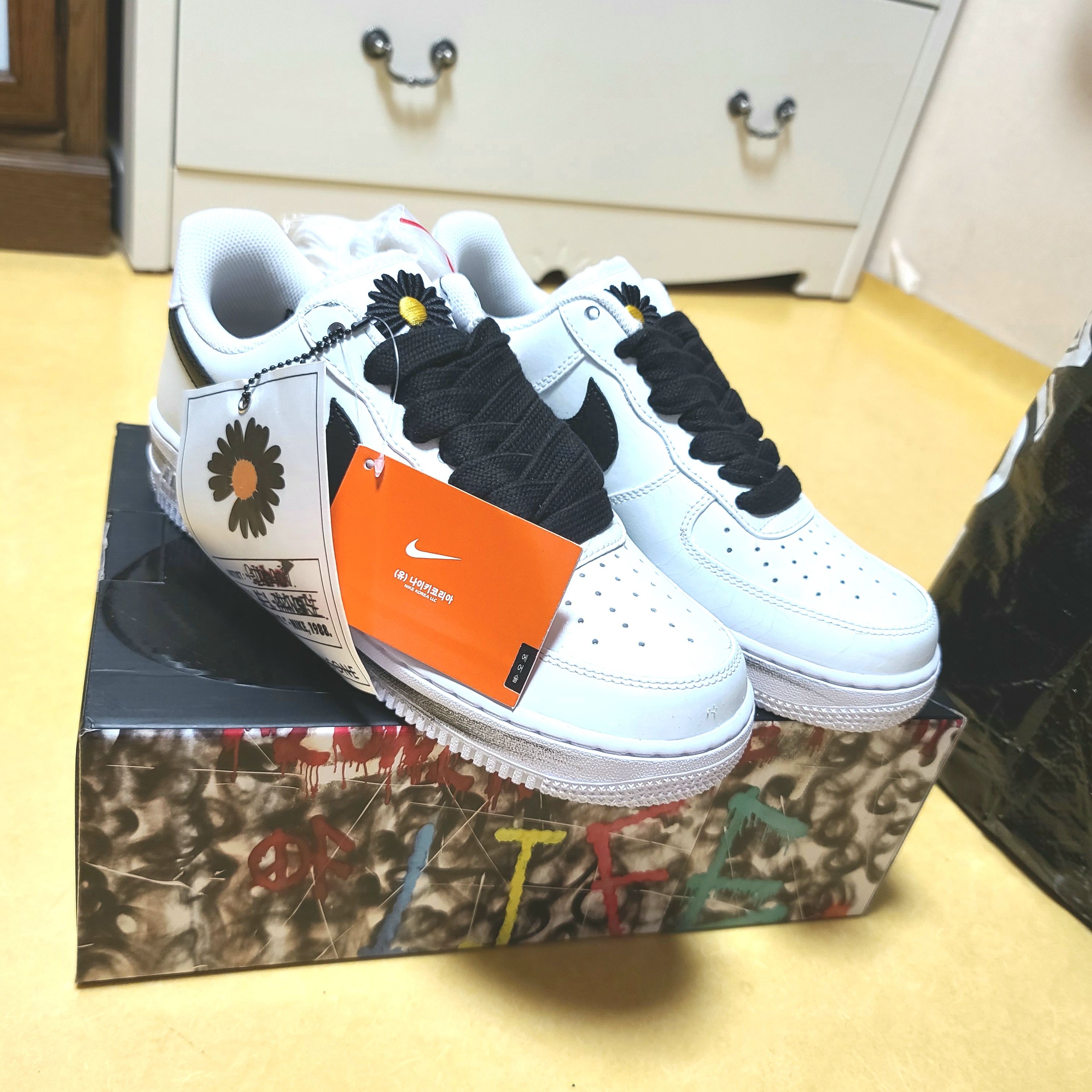 Nike x Peaceminusone Air Force 1 Low Para-Noise 2.0 착용 스타일