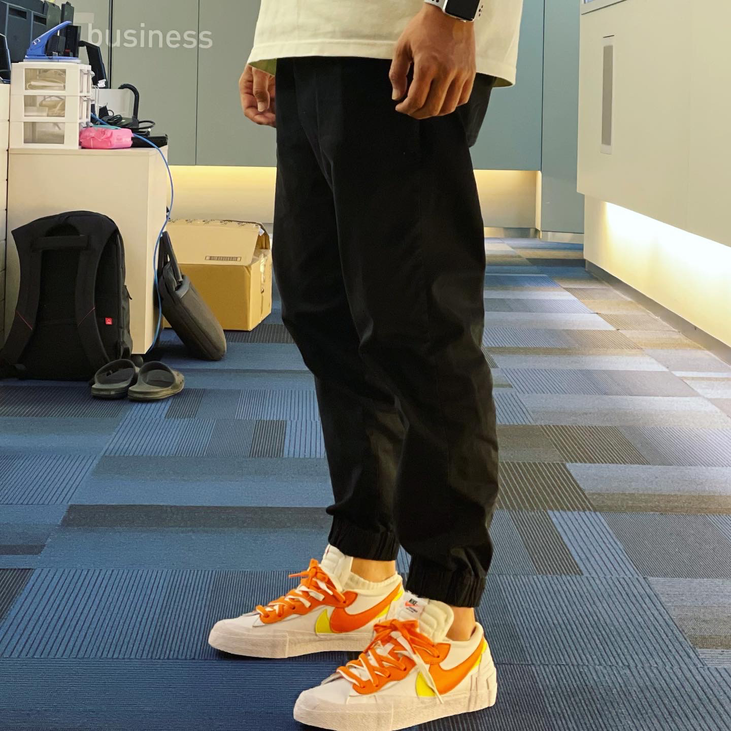 Nike x Sacai Blazer Low Magma Orange 착용 스타일 - 1
