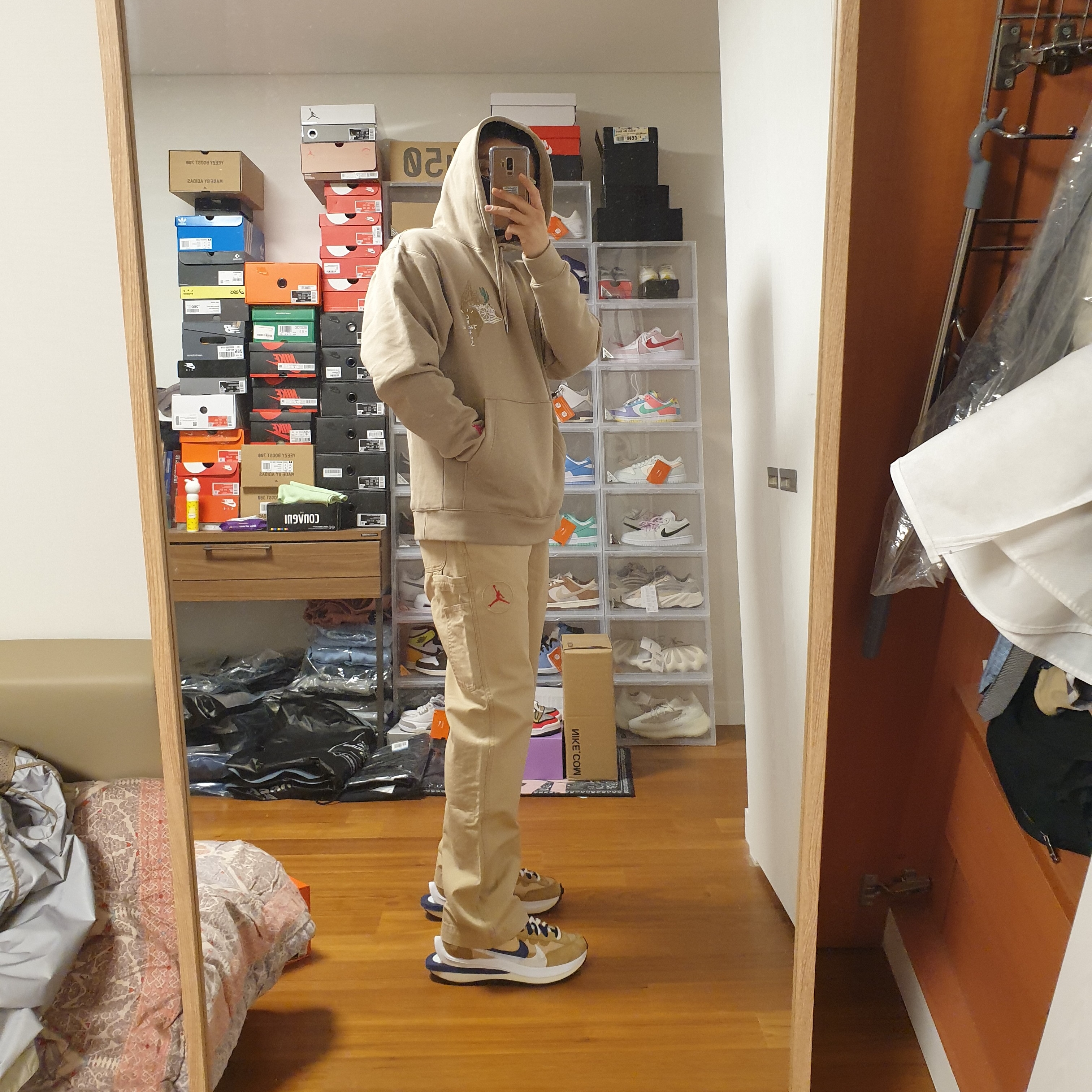 Jordan x Travis Scott Pullover Hoodie - Asia, Jordan x Travis Scott Canvas Pants - Asia 착용 스타일 - 3