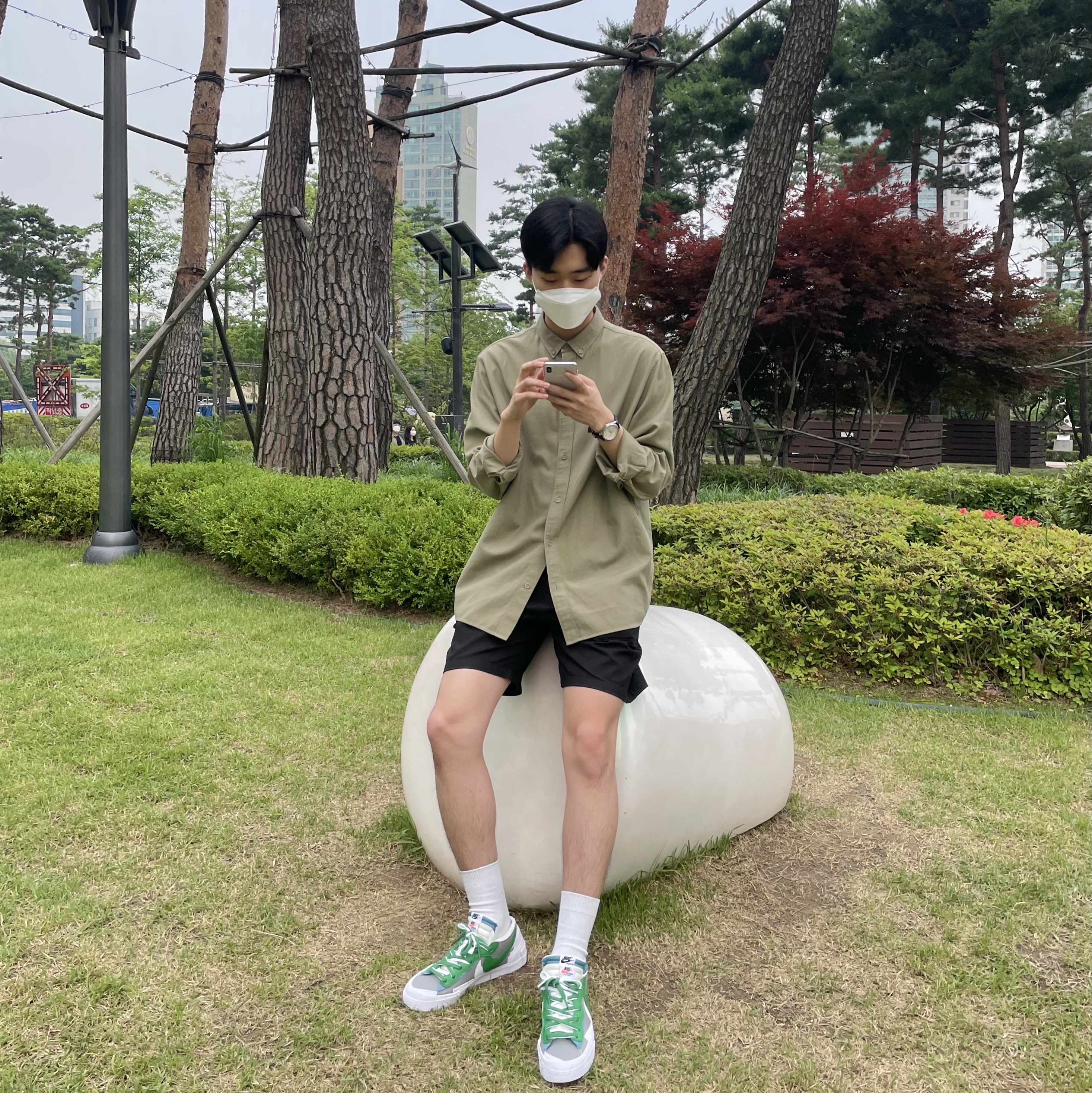 Nike x Sacai Blazer Low Classic Green 착용 스타일