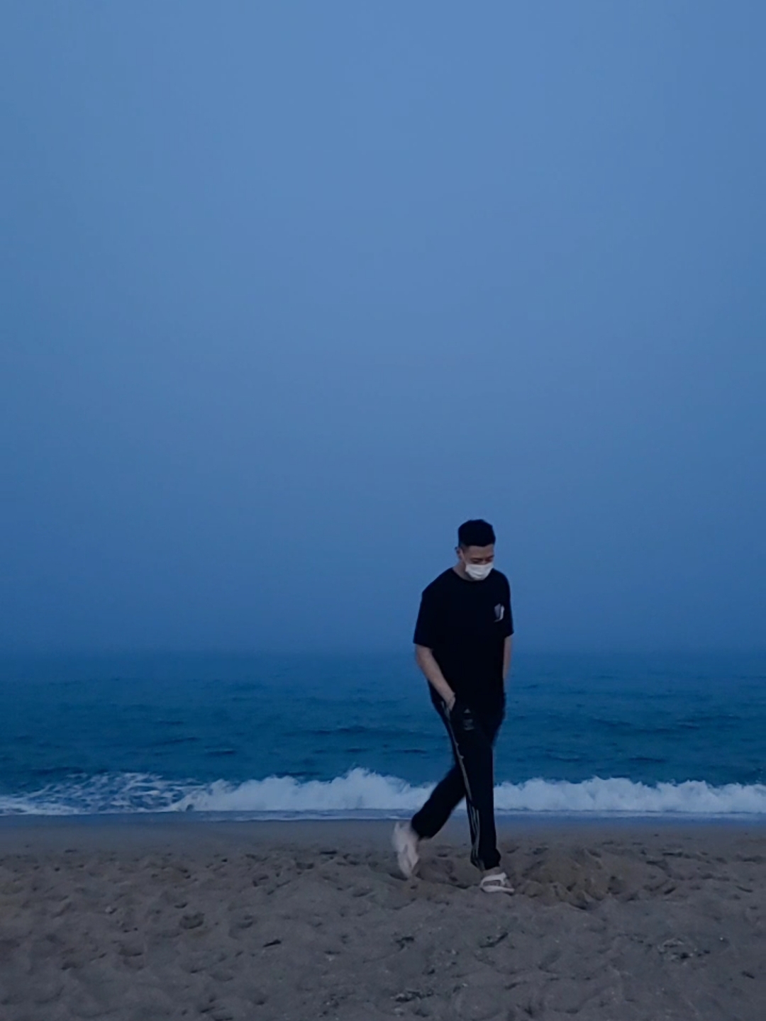 Stussy Desert Bloom T-Shirt Black, Adidas Yeezy Calabasas Track Pants Lunar Wolves 착용 스타일 - 2