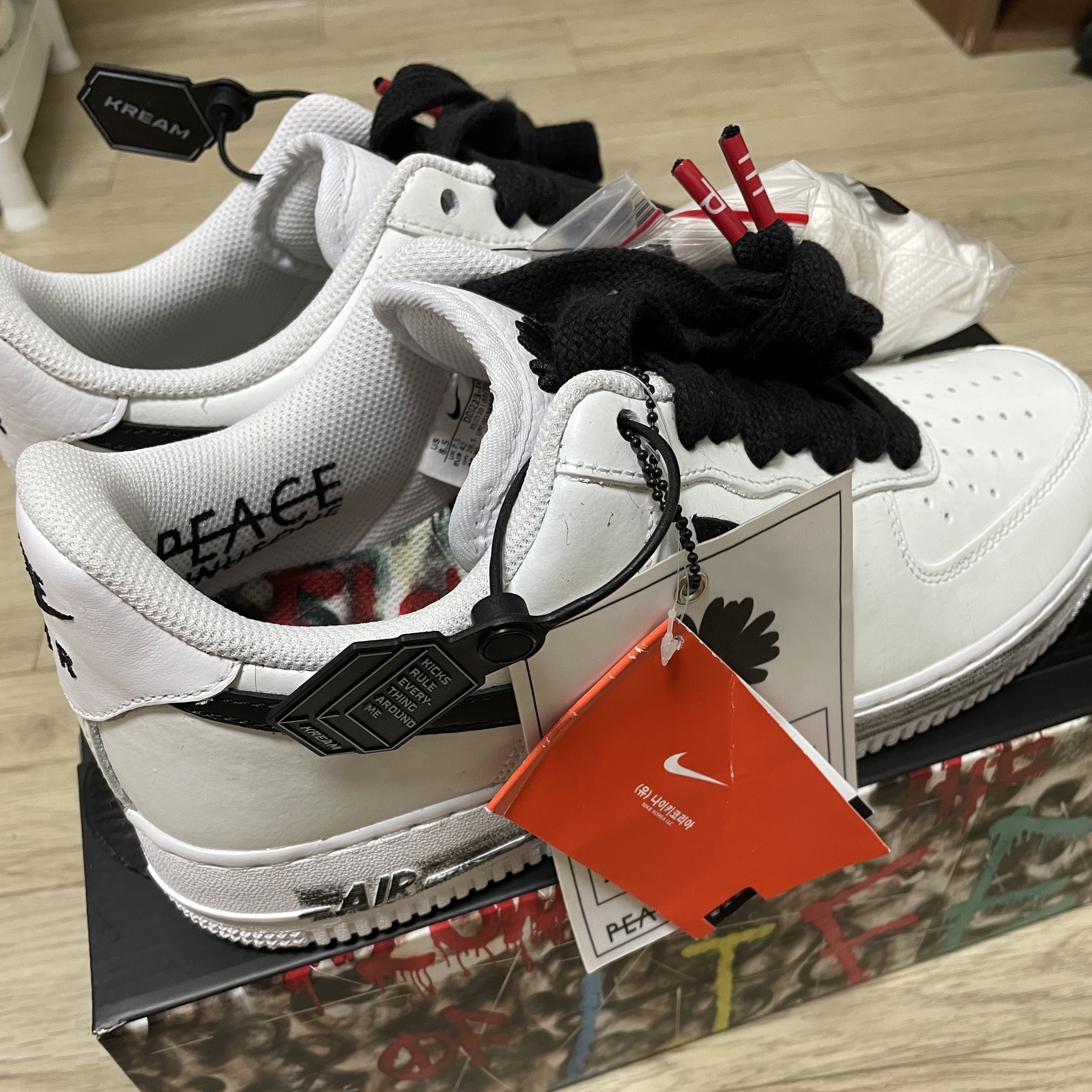 Nike x Peaceminusone Air Force 1 Low Para-Noise 2.0 착용 스타일