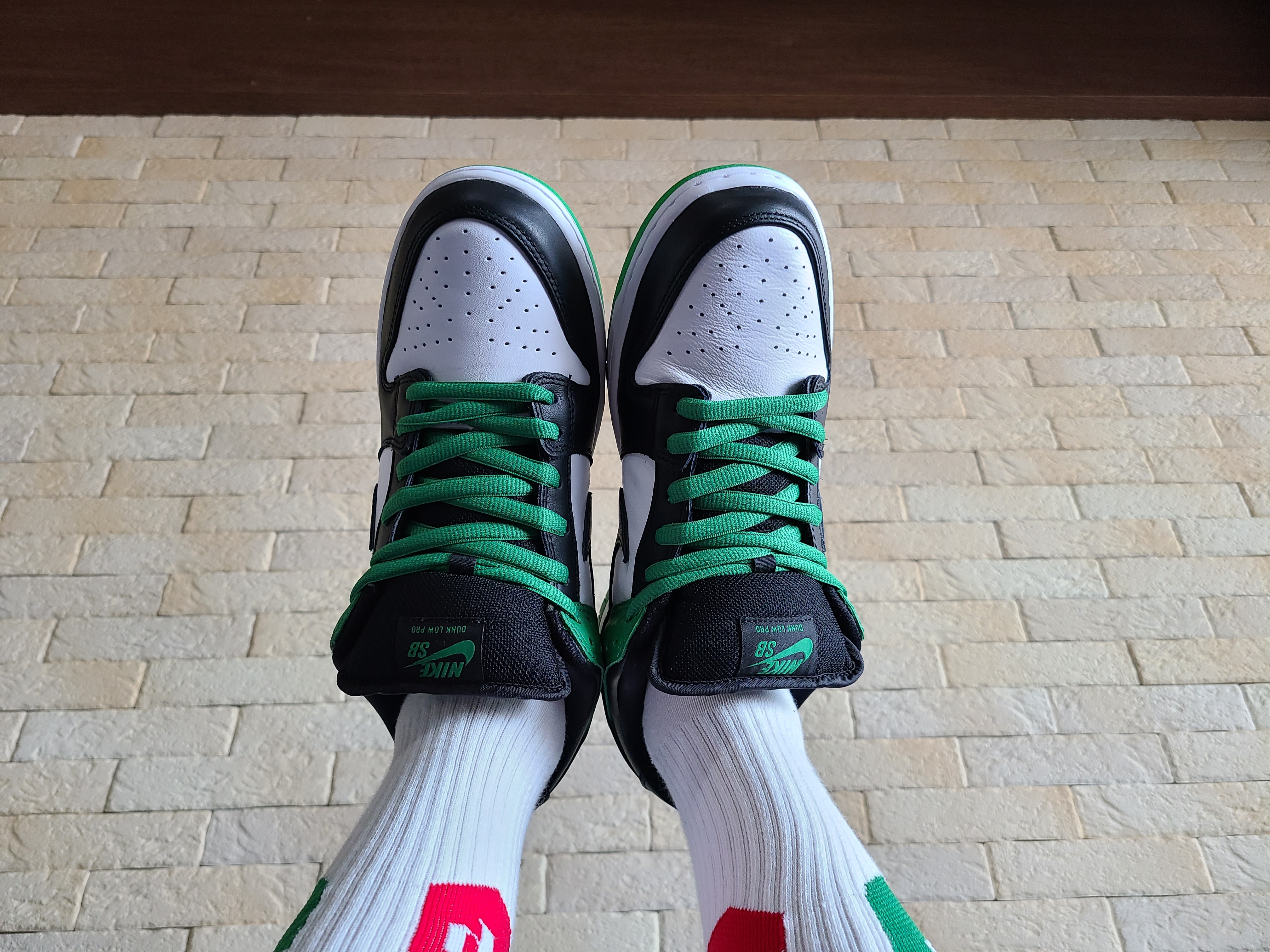Nike SB Dunk Low Pro Black and Classic Green, Nike SB Dunk Low Pro Chicago 착용 스타일 - 2