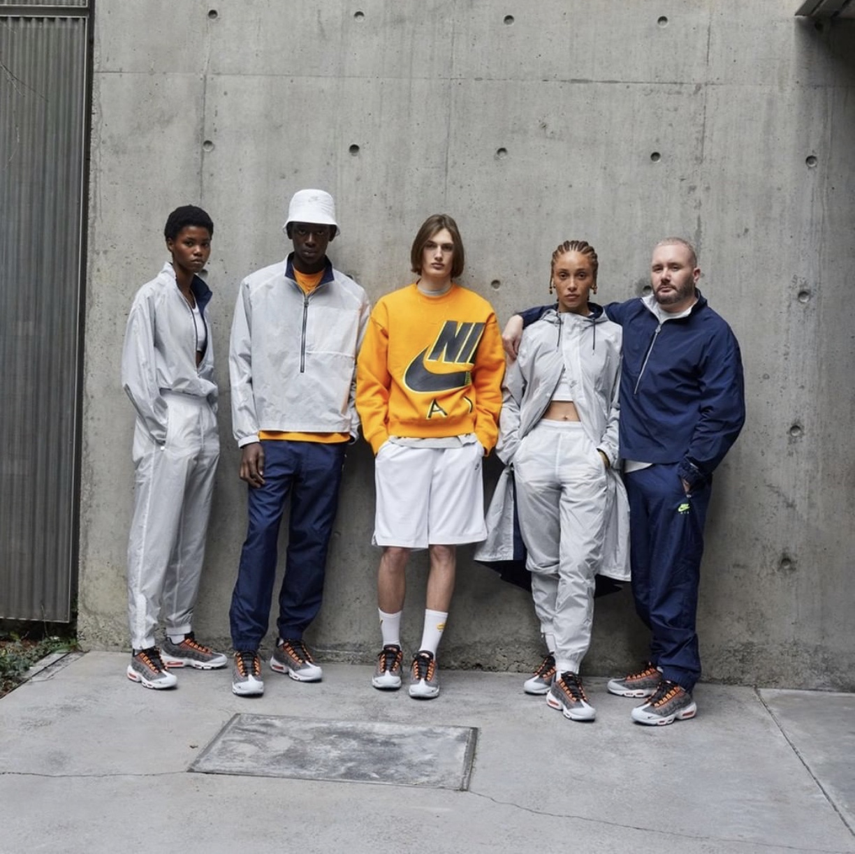 Nike x Kim Jones Fleece Crew Circuit Orange - Asia 착용 스타일 - 3