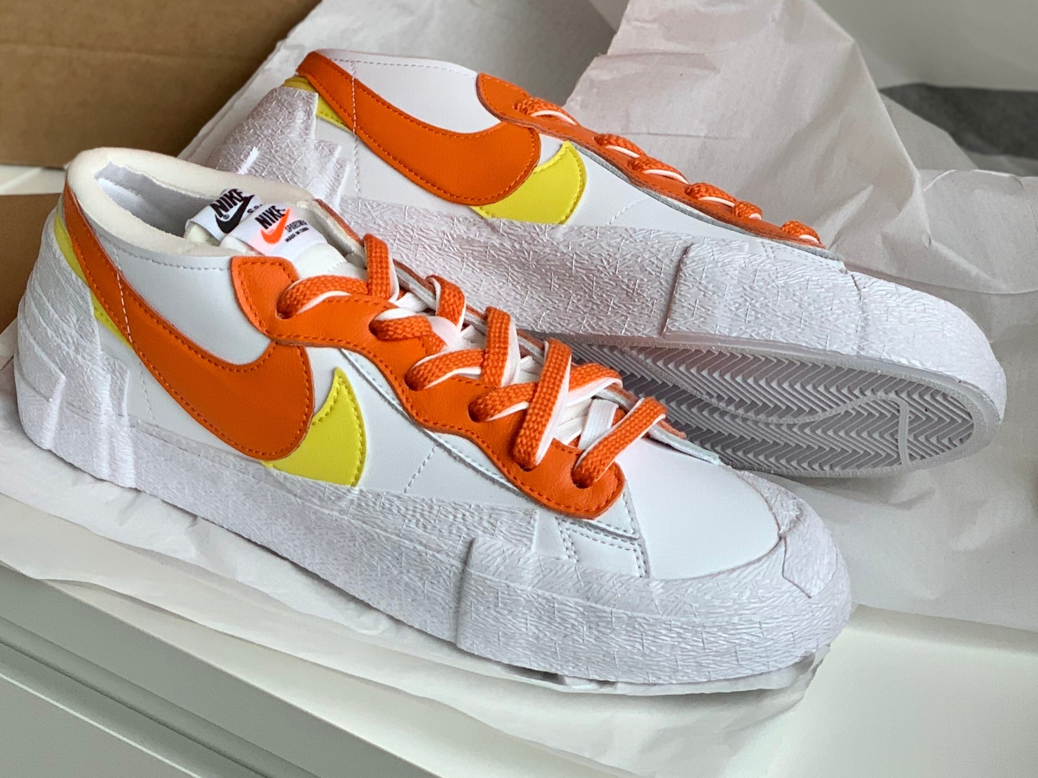 Nike x Sacai Blazer Low Magma Orange 착용 스타일