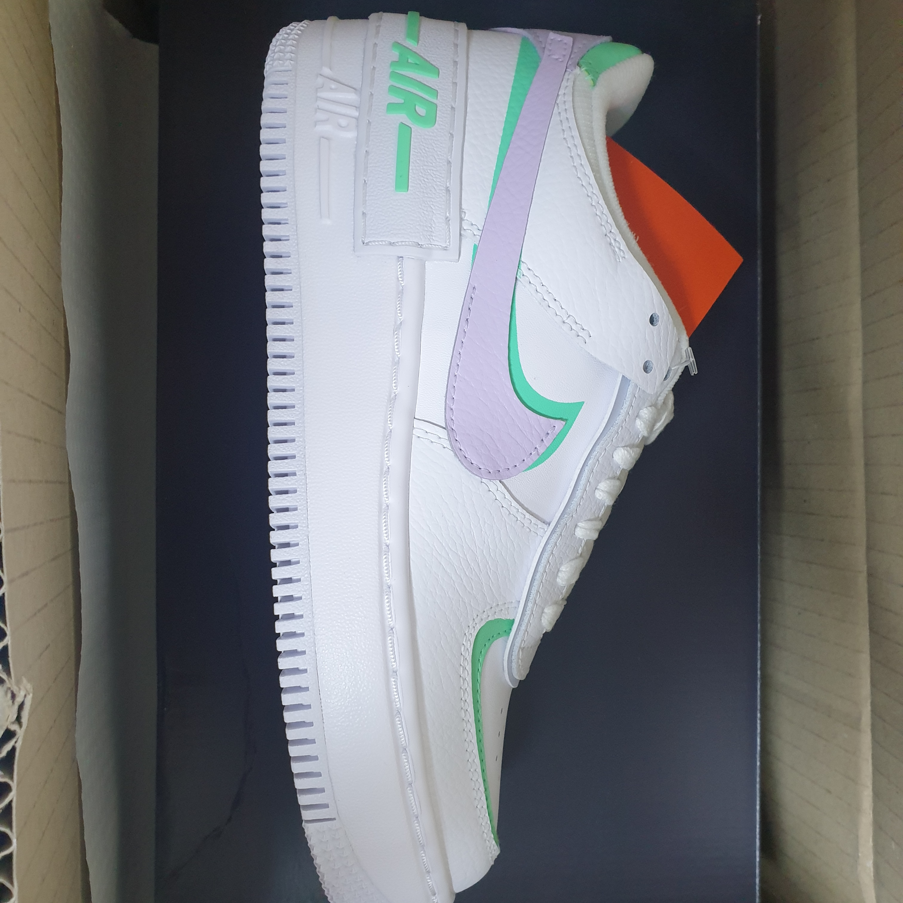 (W) Nike Air Force 1 Shadow Infinite Lilac 착용 스타일 - 1