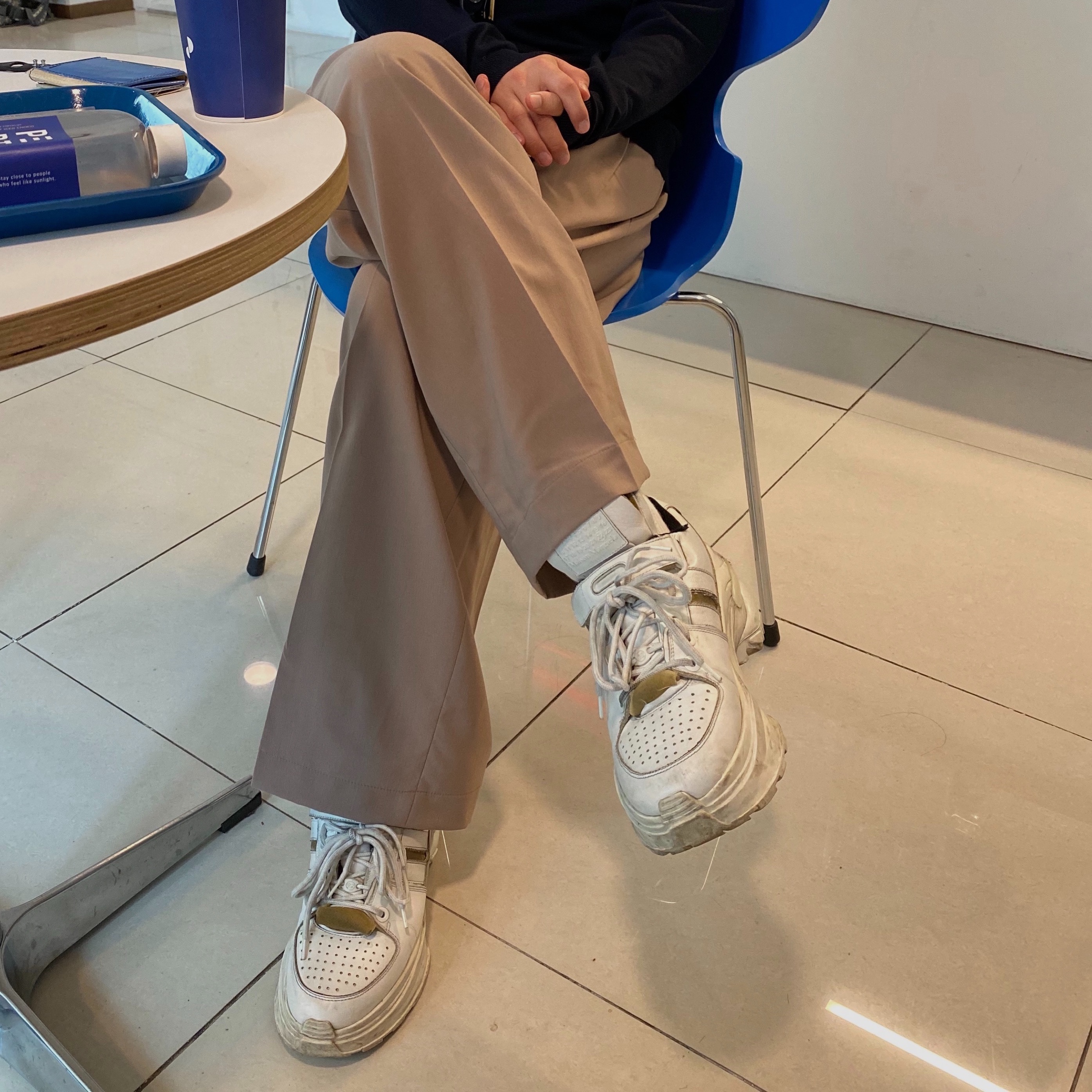 Maison Margiela Low-top Retro Fit Sneakers White 착용 스타일 - 1