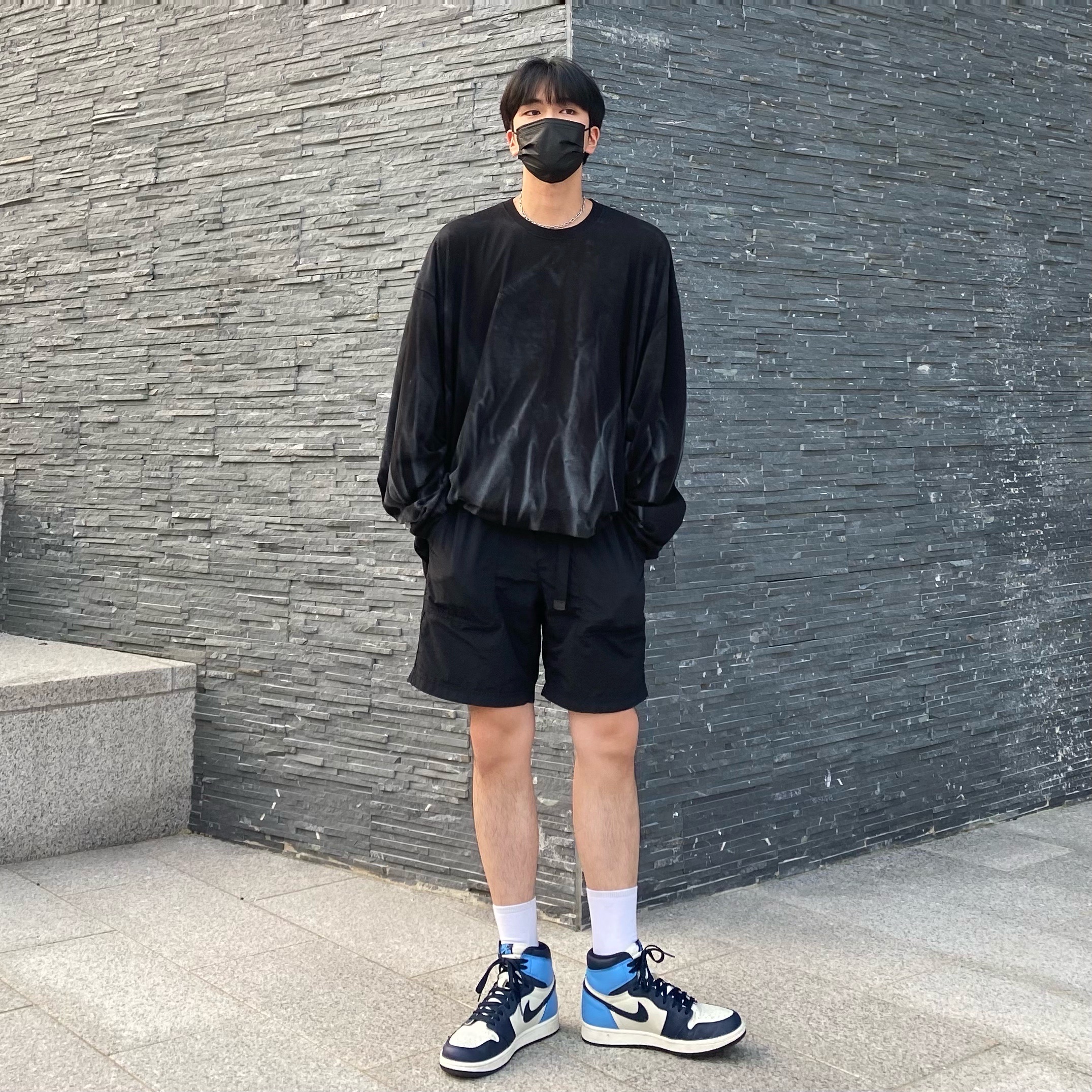 Jordan 1 Retro High Obsidian UNC 착용 스타일