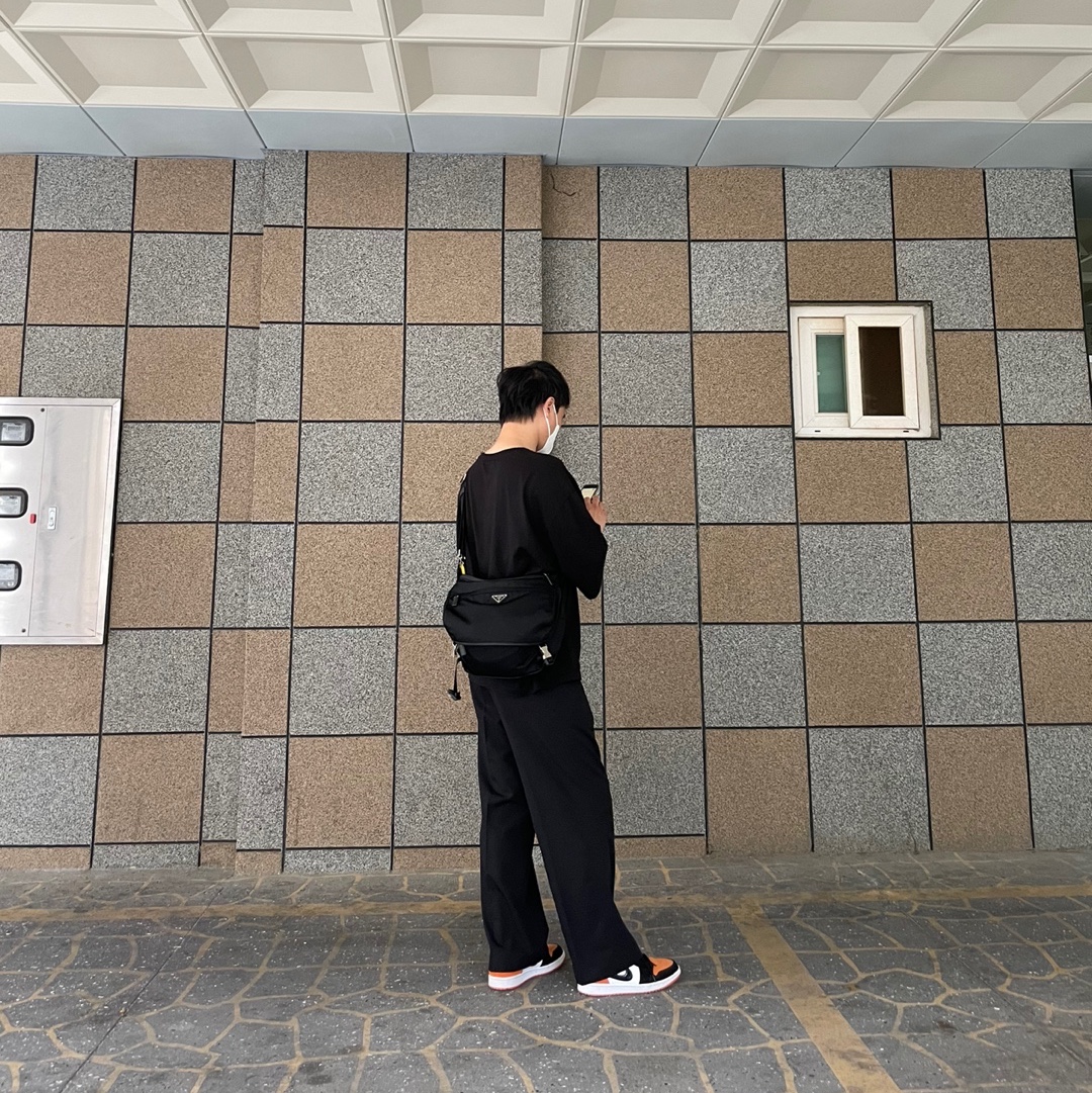 Jordan 1 Low Shattered Backboard 착용 스타일