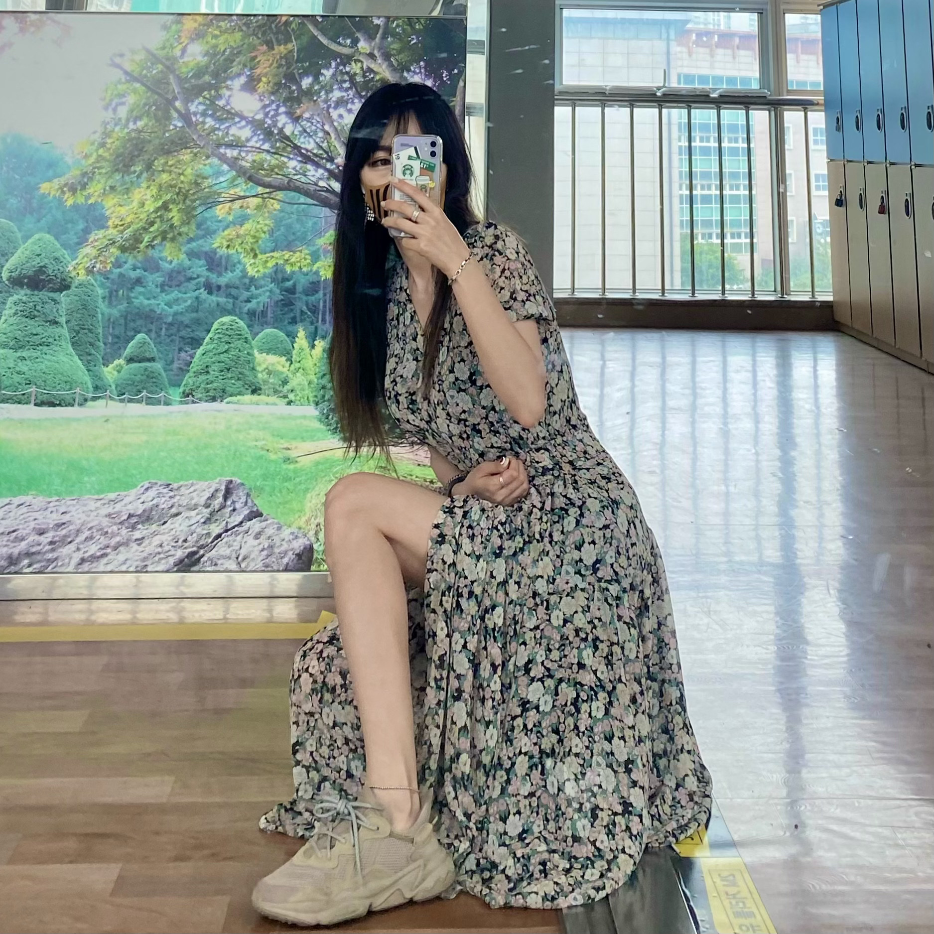 (W) Adidas Ozweego Trace Khaki 착용 스타일 - 1
