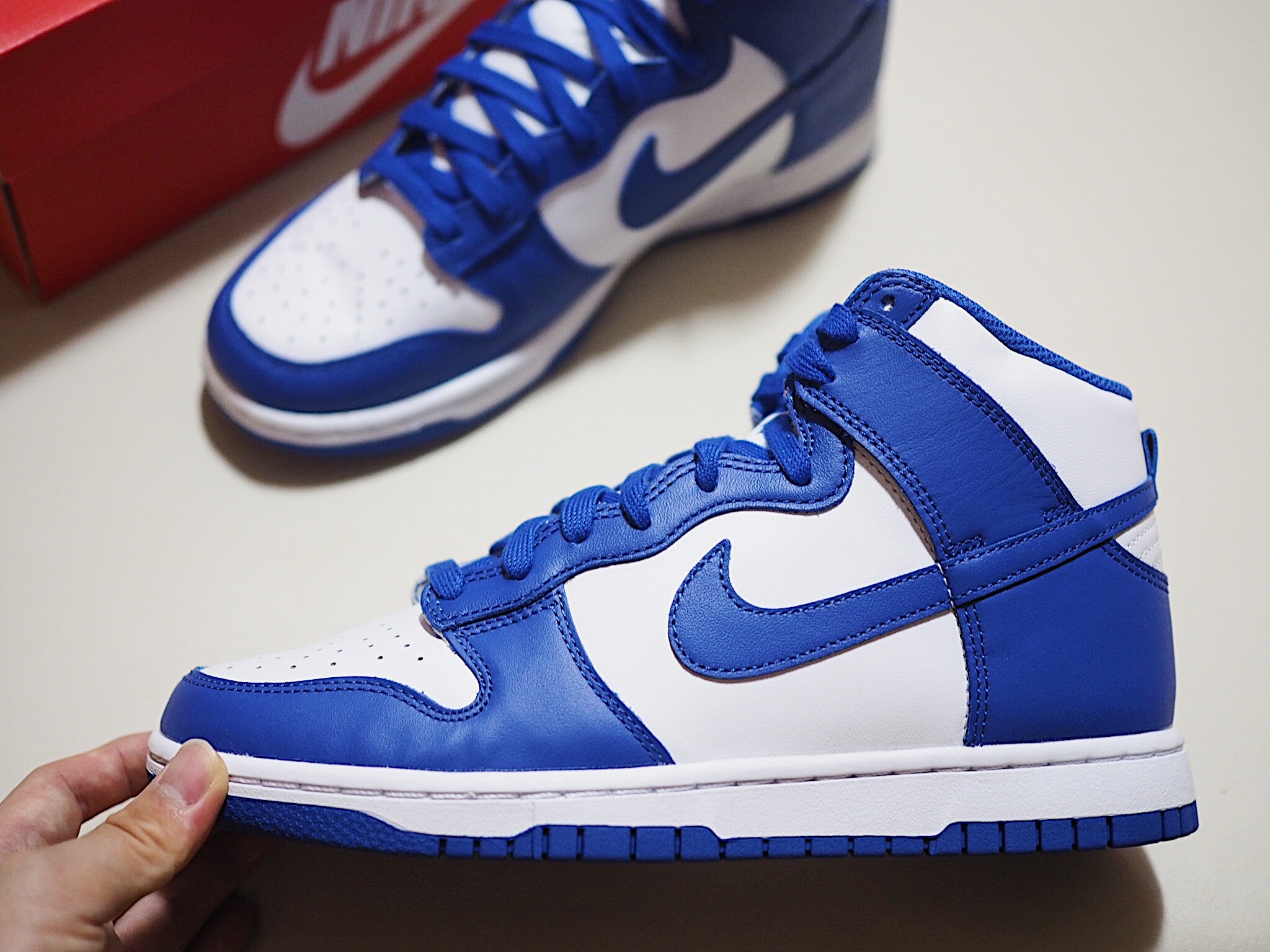 Nike Dunk High Retro Game Royal 착용 스타일 - 3