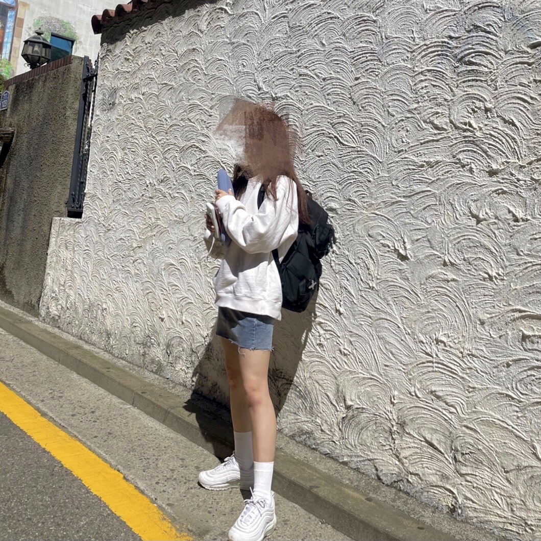 (W) Nike Air Max 97 White Pure Platinum 착용 스타일